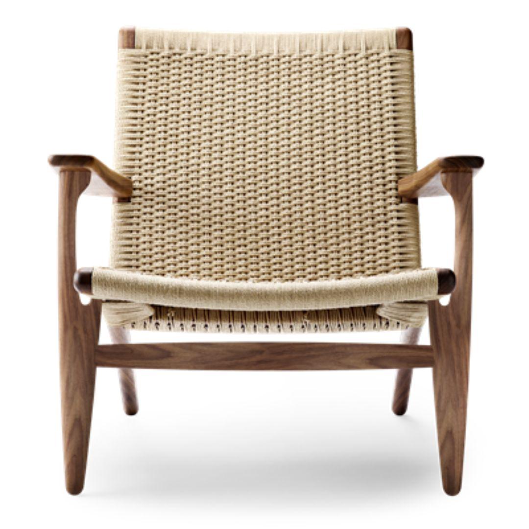 https://a.1stdibscdn.com/hans-j-wegner-ch25-chair-in-walnut-oil-papercord-for-carl-hansen-son-for-sale-picture-8/f_14472/f_316522321670534681768/3_master.jpg