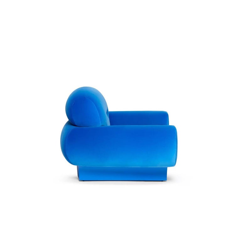 https://a.1stdibscdn.com/1970s-italian-modern-style-sculptural-armchair-with-round-continuous-silhouette-for-sale-picture-7/f_27693/f_492403321773632418580/3_master.jpg?width=768