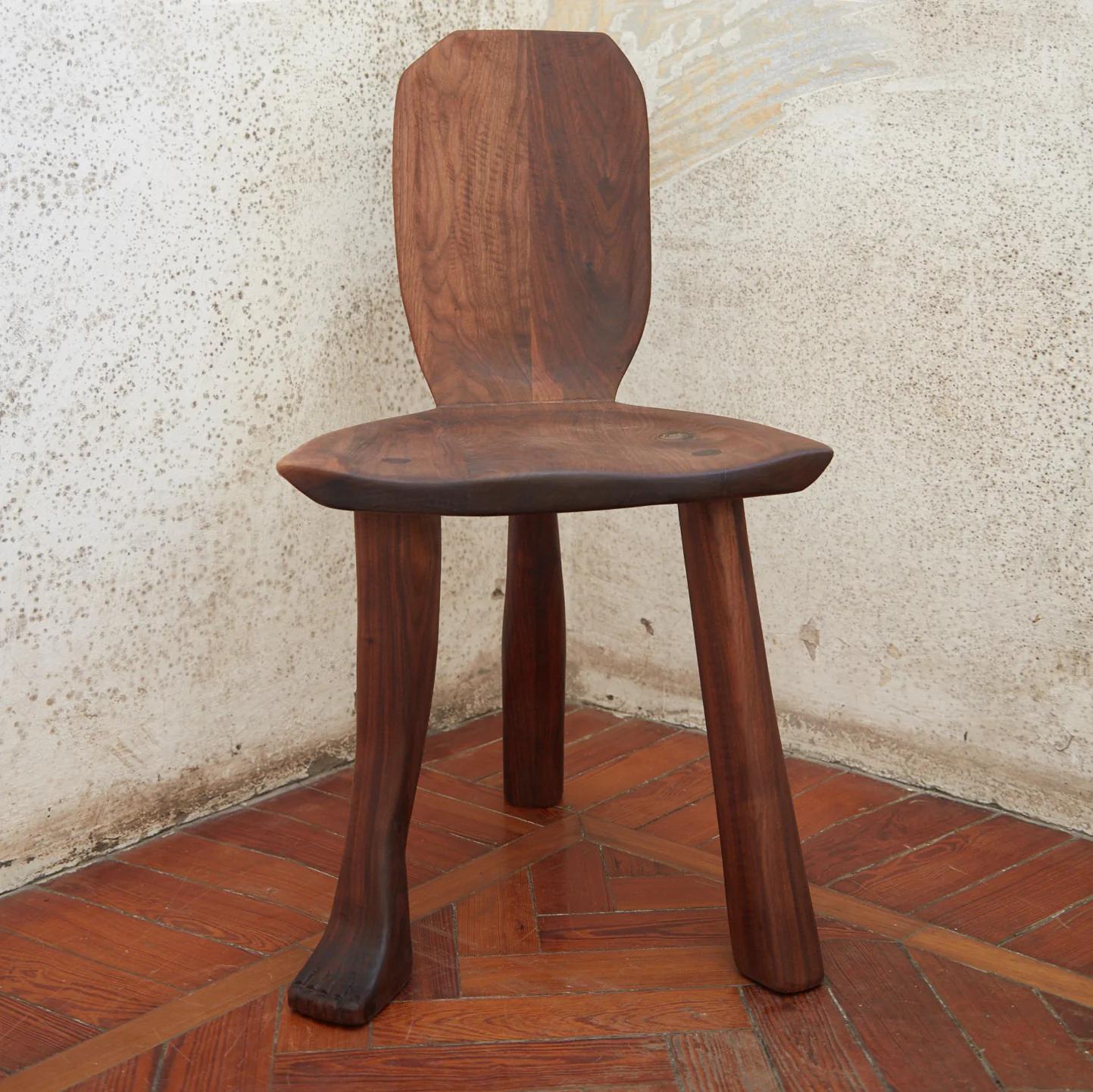 https://a.1stdibscdn.com/foot-accent-chair-by-project-213a-for-sale-picture-3/f_12192/f_343103921684264129974/3_master.jpg