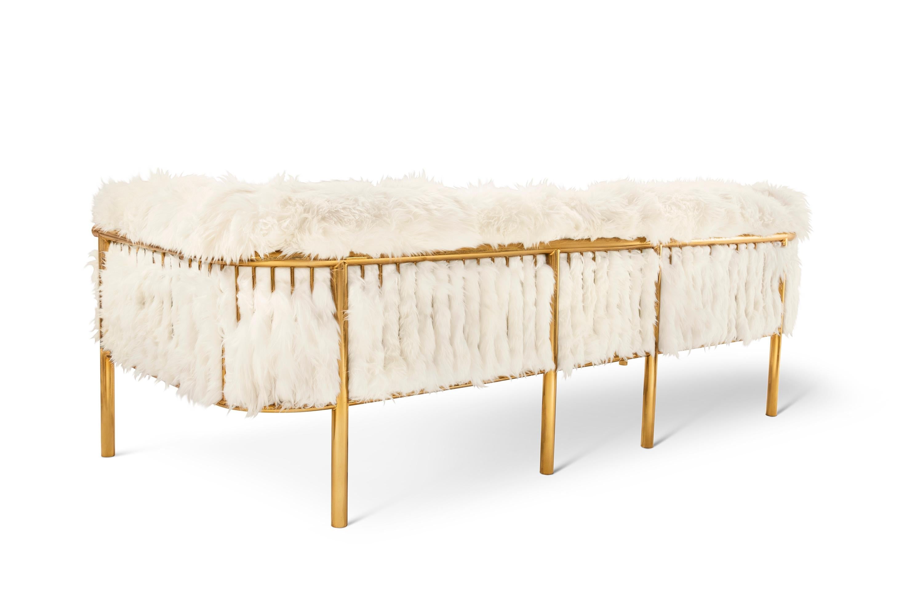 https://a.1stdibscdn.com/coronum-sheepskin-three-seater-sofa-by-artefatto-design-studio-for-sale-picture-3/12330573/f_179216021581495430733/3_master.jpg