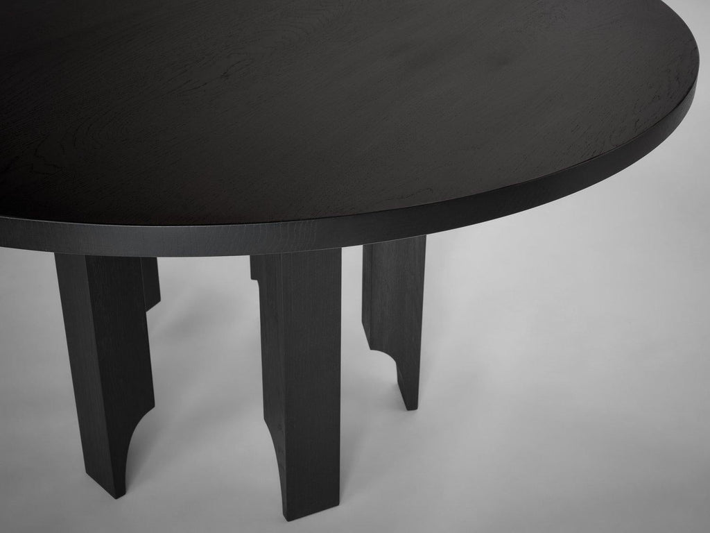 https://a.1stdibscdn.com/acer-140-round-dining-room-table-in-european-oak-by-mokko-amsterdam-for-sale-picture-4/f_12192/f_460664521753813919120/3_master.jpg