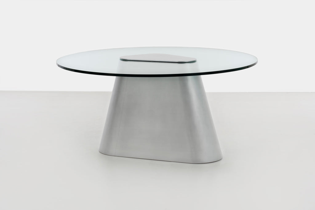 https://a.1stdibscdn.com/sculptural-tm-dining-entry-table-in-wax-polished-formed-aluminum-with-glass-top-for-sale-picture-4/f_31003/1571258734604/3_master.jpg