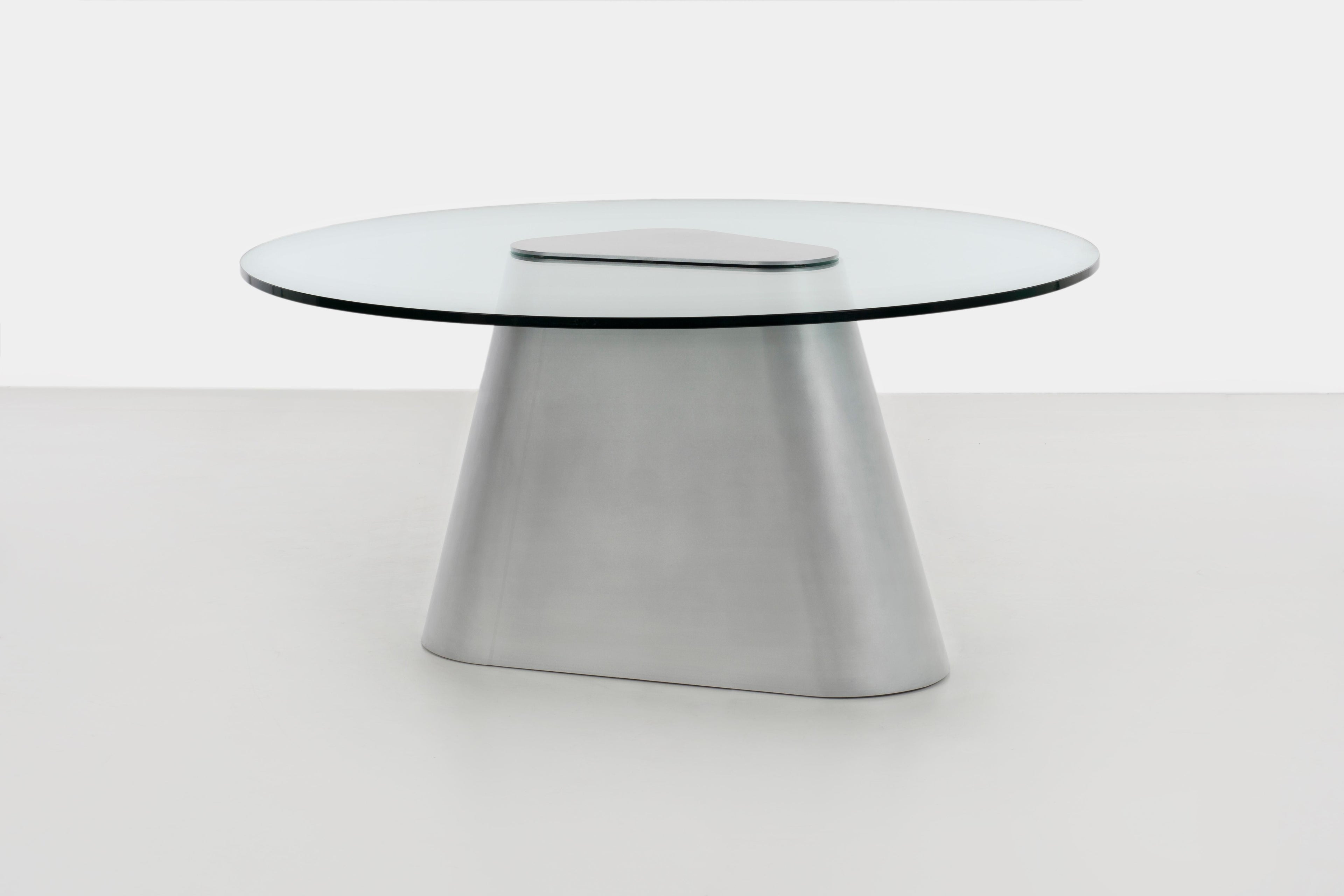 https://a.1stdibscdn.com/sculptural-tm-dining-entry-table-in-wax-polished-formed-aluminum-with-glass-top-for-sale-picture-4/f_31003/1571258734604/3_master.jpg