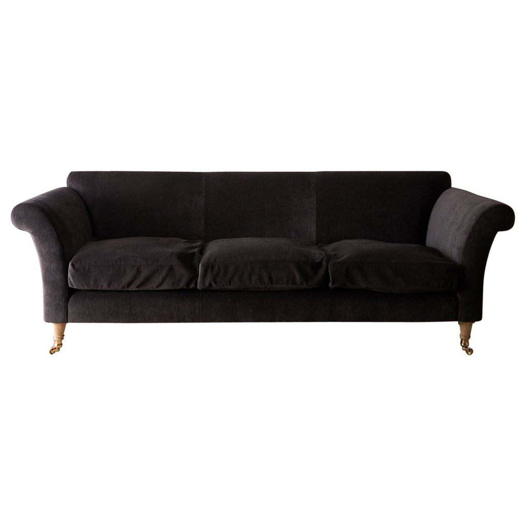 https://a.1stdibscdn.com/the-roskrow-sofa-for-sale/1121189/f_404216221719936999671/40421622_datamatics.jpeg