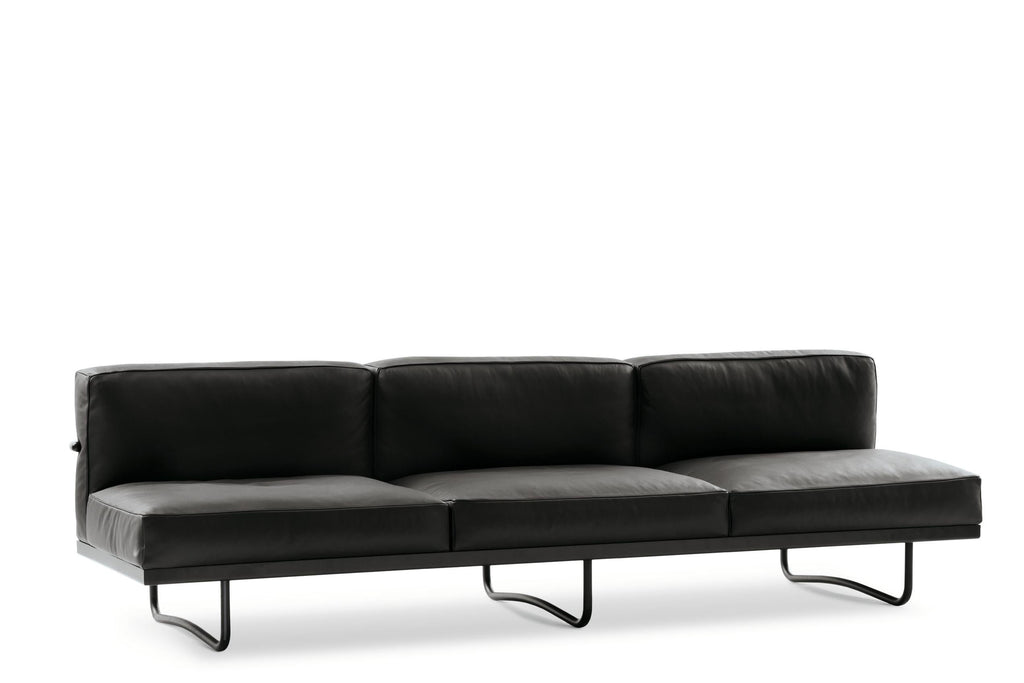 https://a.1stdibscdn.com/le-corbusier-pierre-jeanneret-charlotte-perriand-lc5-sofa-for-cassina-for-sale-picture-3/f_15912/f_294248821656943130442/4054_LC5_master.jpg