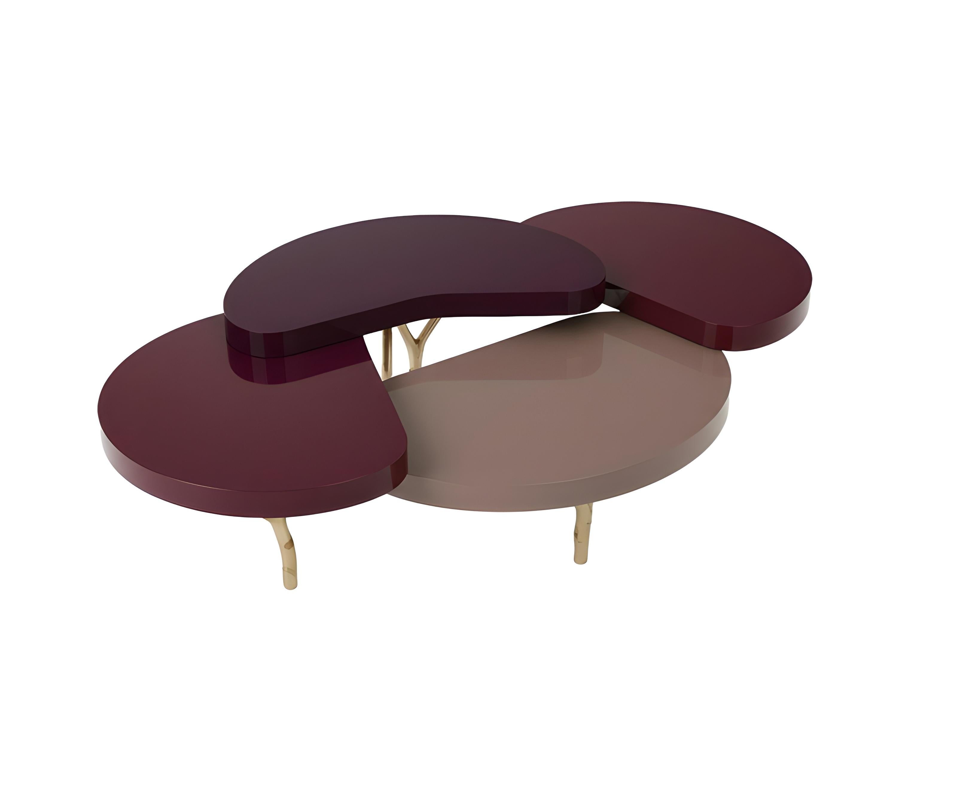 https://a.1stdibscdn.com/lilly-coffee-table-organic-cast-brass-legs-cascading-glossy-lacquered-tops-for-sale-picture-4/f_27693/f_473074721761910192803/40_master.jpg