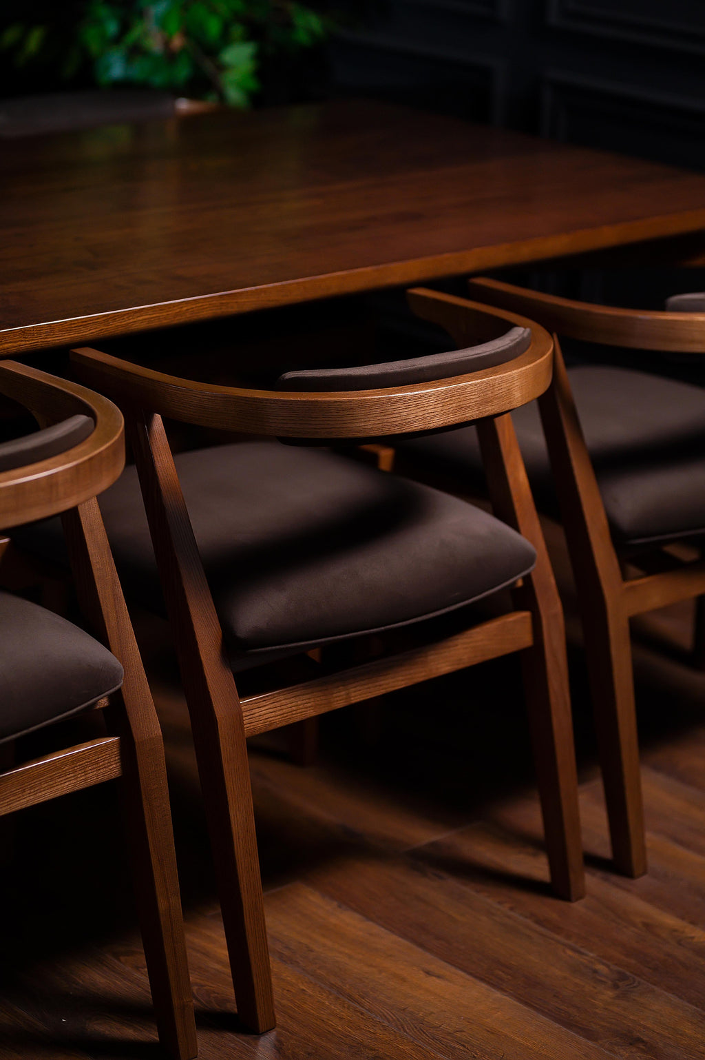 https://a.1stdibscdn.com/solana-dark-brown-solid-wood-dining-table-for-sale-picture-20/f_82682/f_330148521677526379325/413_master.jpg