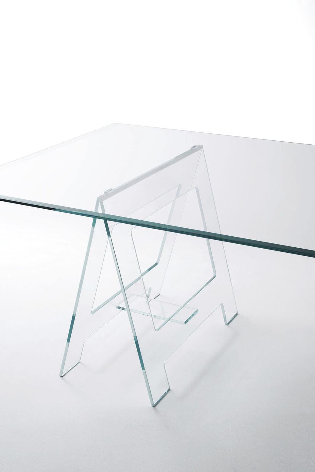 https://a.1stdibscdn.com/21st-century-italian-modern-design-crystal-desk-or-dining-table-with-easels-for-sale-picture-4/f_36621/f_274281221645119209807/4226_9035259_master.jpg