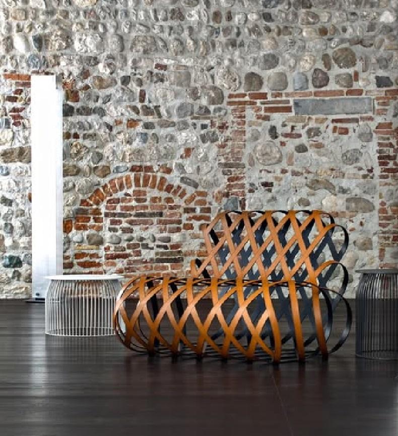 https://a.1stdibscdn.com/contemporary-armchair-made-of-steel-frame-covered-with-saddle-leather-for-sale-picture-6/f_27693/f_434381121738492111088/427961326_939900534805629_6594730034649870394_n_master.jpg