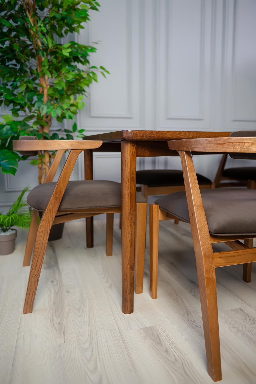https://a.1stdibscdn.com/solana-dark-brown-solid-wood-dining-table-for-sale-picture-12/f_82682/f_330148521677525986439/427_master.jpg