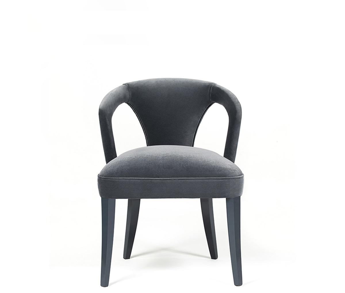 https://a.1stdibscdn.com/hand-tailored-designer-dining-chair-in-water-repellent-velvet-for-sale-picture-2/f_27693/f_400536021717646523273/43138809_2374989732516247_5437137127370391552_n_master.jpg