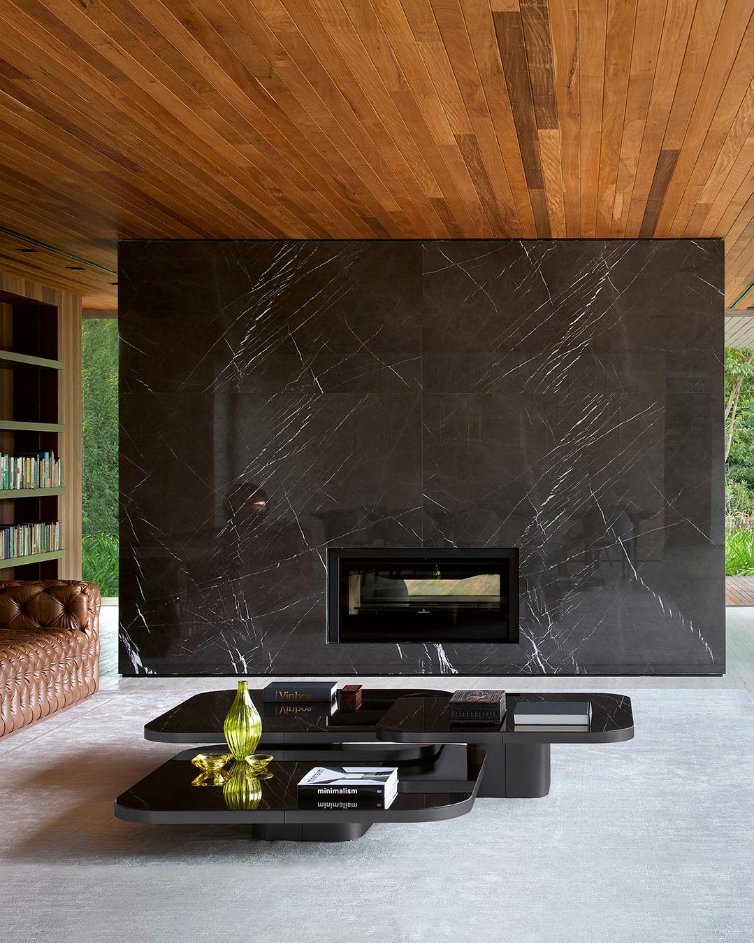 https://a.1stdibscdn.com/customizable-classicon-set-of-three-black-bow-coffee-tables-by-guilherme-torres-for-sale-picture-2/f_44632/f_402478021718824463305/435702716_931661018960230_3804480088404505504_n_master.jpg