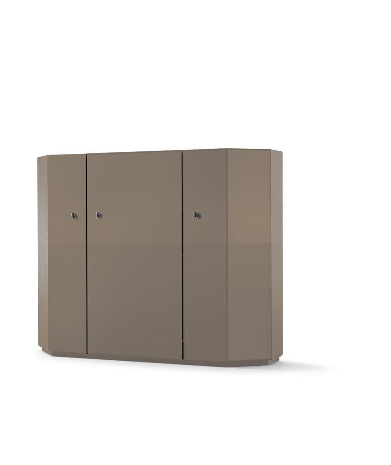 https://a.1stdibscdn.com/bramante-storage-cabinet-by-japanese-architect-kazuhide-takahama-for-cassina-for-sale-picture-11/f_14272/f_385761221708946734281/4426_W51_BRAMANTE_master.jpg?width=768