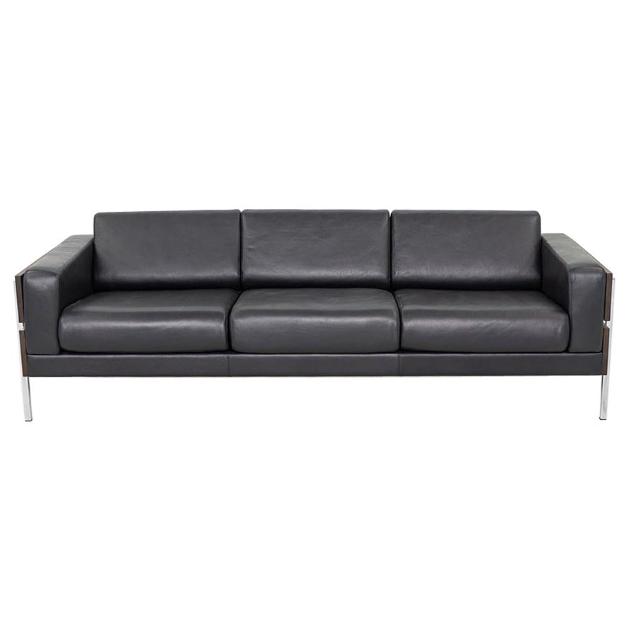 https://a.1stdibscdn.com/2024-robin-day-for-case-three-seat-forum-sofa-in-walnut-and-black-leather-for-sale/1121189/f_449683521747463757709/44968352_datamatics.jpg