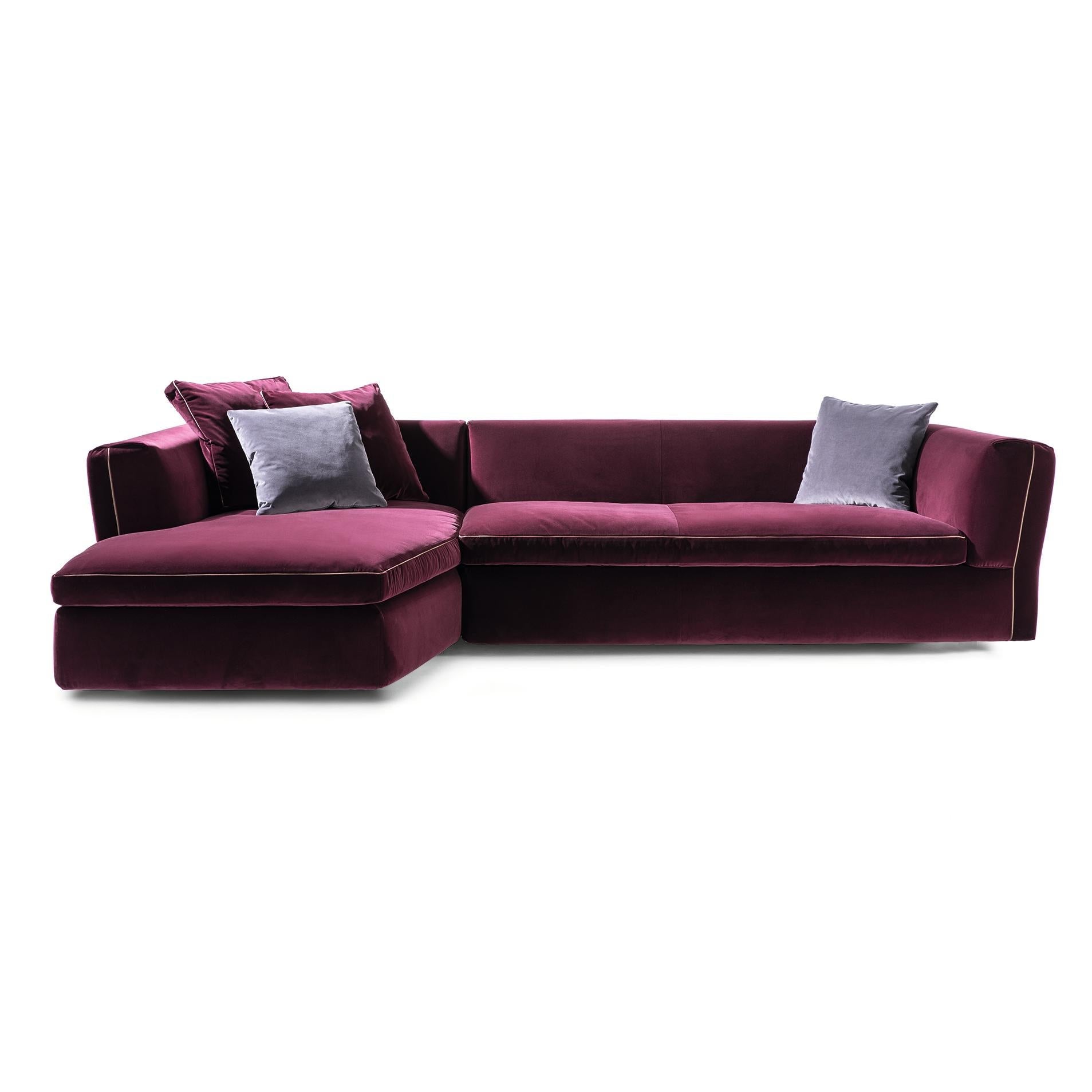 https://a.1stdibscdn.com/rodolfo-dordini-dress-up-sofa-upholsterd-foam-in-fab-for-sale-picture-7/f_14272/f_302951821662459729779/4508_still_life_divani_catalogo_living_collection_2019_291_dress_up_rodolfo_dordoni_ortigia_13l654_prugna_119_pelle_naturale_zz_13z367_moka_master.jpg