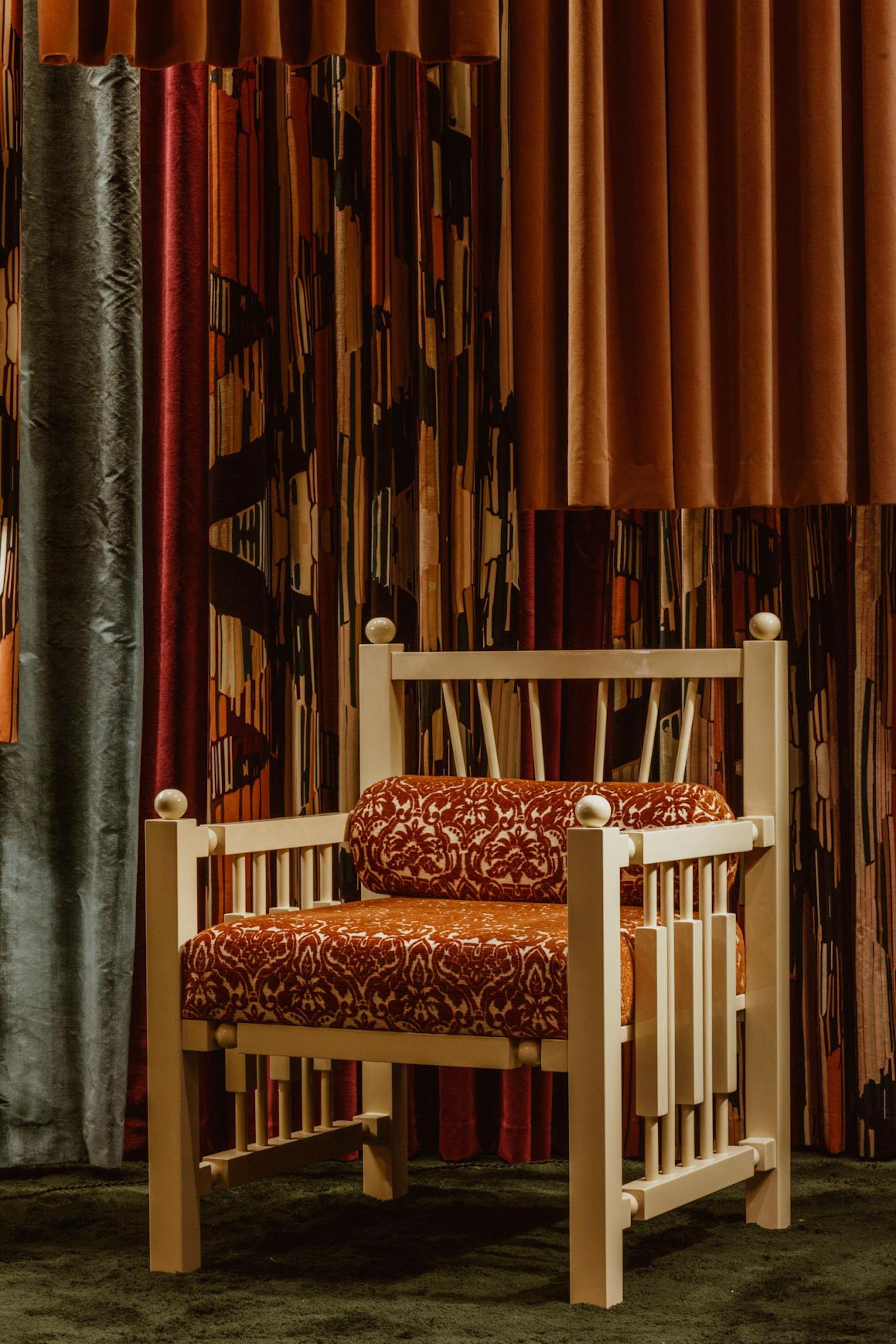 https://a.1stdibscdn.com/ultra-glossy-red-lacquered-wooden-armchair-designed-by-laura-gonzalez-for-sale-picture-7/f_53112/f_197526821594282931701/474A4455_master.jpg