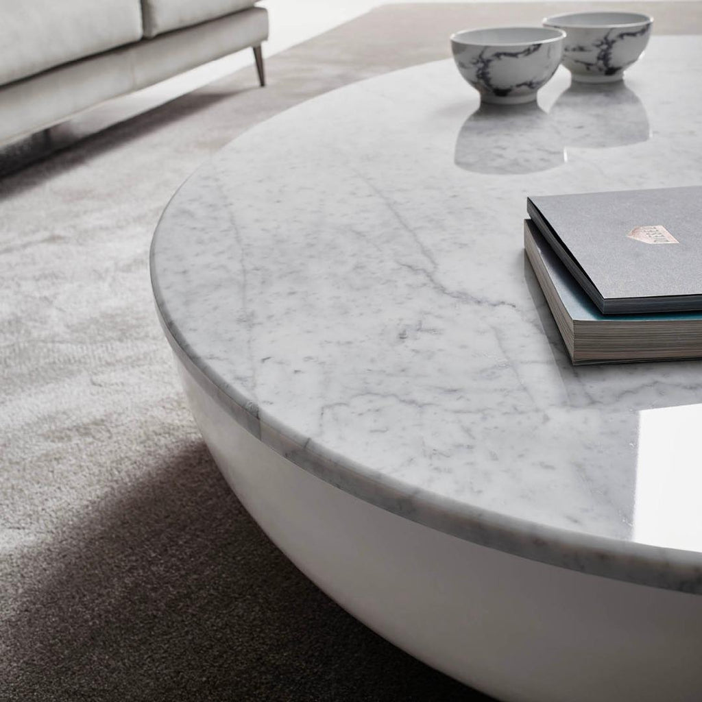 https://a.1stdibscdn.com/contemporary-oval-coffee-table-lacquered-base-marble-top-for-sale-picture-5/f_27693/f_457750921751947433828/481658494_1045503947598654_3541057611037777198_n_master.jpg