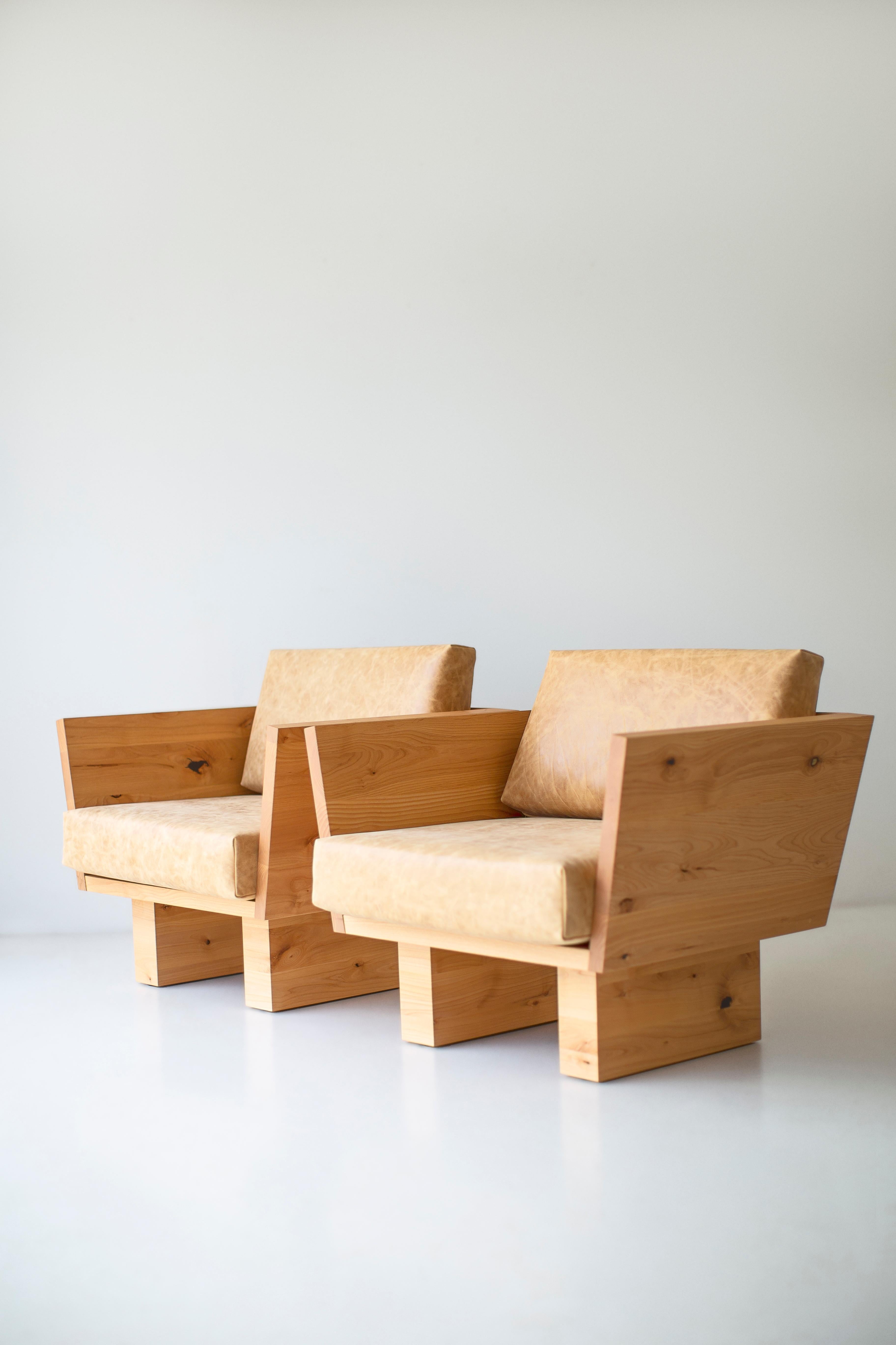 https://a.1stdibscdn.com/bertu-arm-chair-suelo-modern-leather-arm-chair-alder-natural-for-sale-picture-5/f_9720/f_465307121756998871726/48194386_modern_leather_arm_chair_40013967_master.jpg