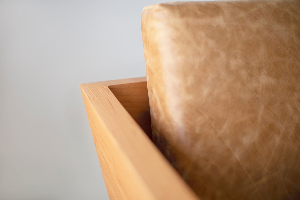 https://a.1stdibscdn.com/bertu-arm-chair-suelo-modern-leather-arm-chair-alder-natural-for-sale-picture-7/f_9720/f_465307121756998873808/48194386_modern_leather_arm_chair_40013988_master.jpg
