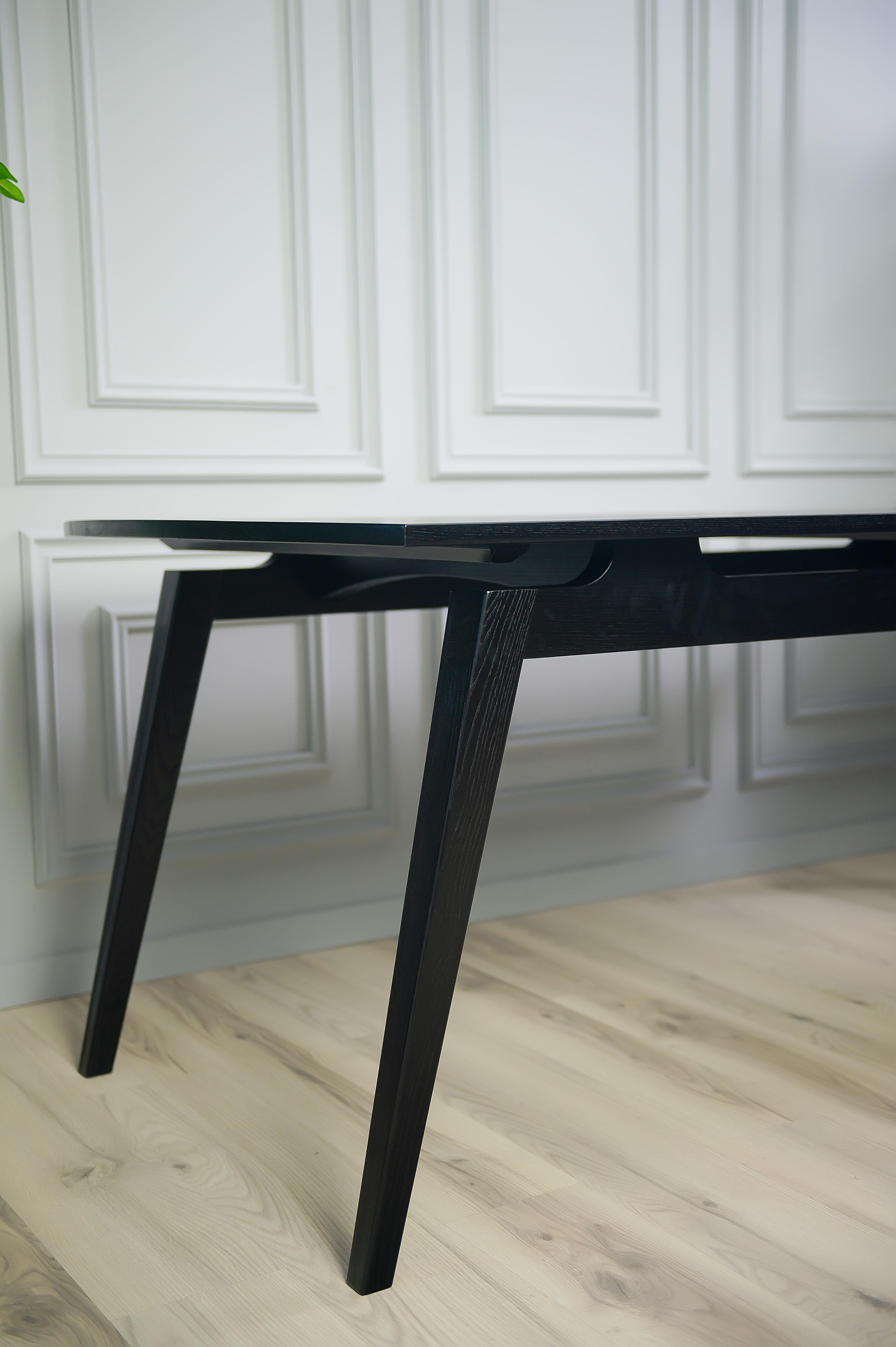 https://a.1stdibscdn.com/acline-black-wood-dining-table-for-sale-picture-5/f_82682/f_330514421677685483049/481_master.jpg