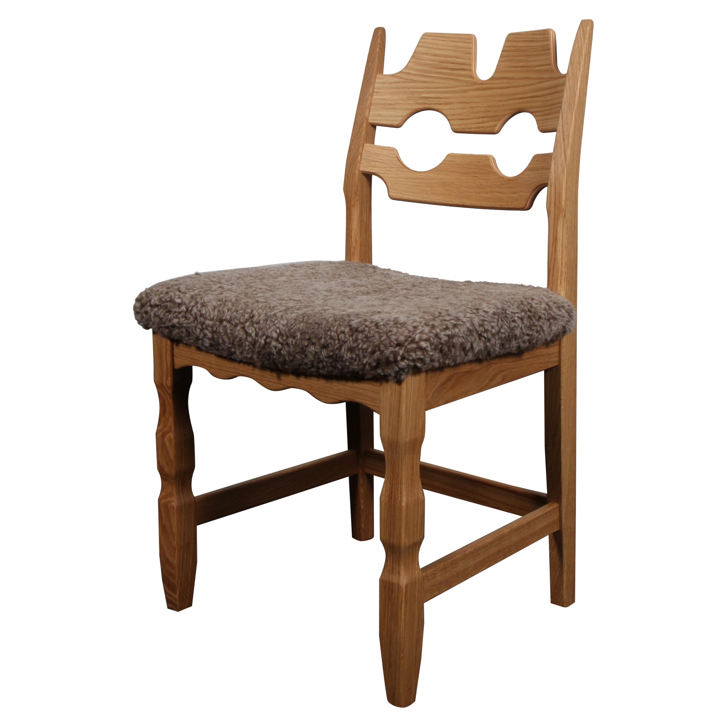 https://a.1stdibscdn.com/dining-chairs-by-henning-kjaernulf-model-razoblade-denmark-oak-for-sale/1121189/f_483738621768876329965/48373862_datamatics.jpg