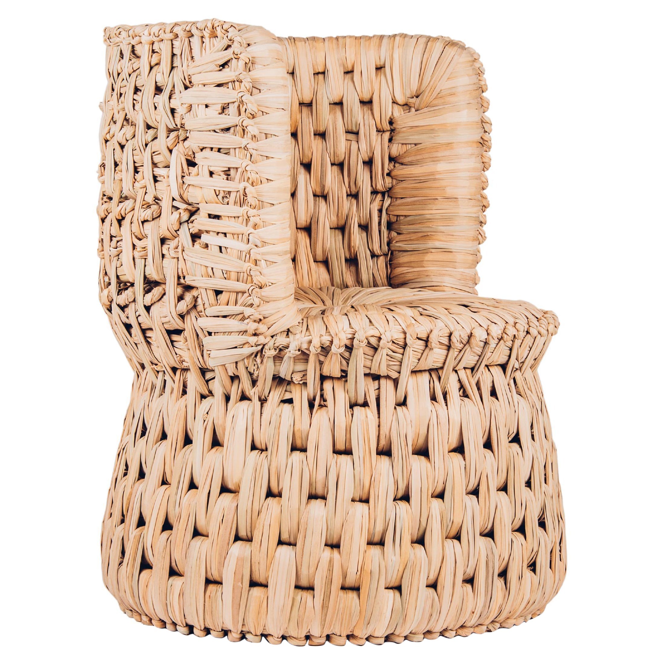 https://a.1stdibscdn.com/handwoven-tule-seagrass-natural-fiber-lounge-chair-by-luteca-made-in-mexico-for-sale/1121189/f_484097421769001608777/48409742_datamatics.jpg
