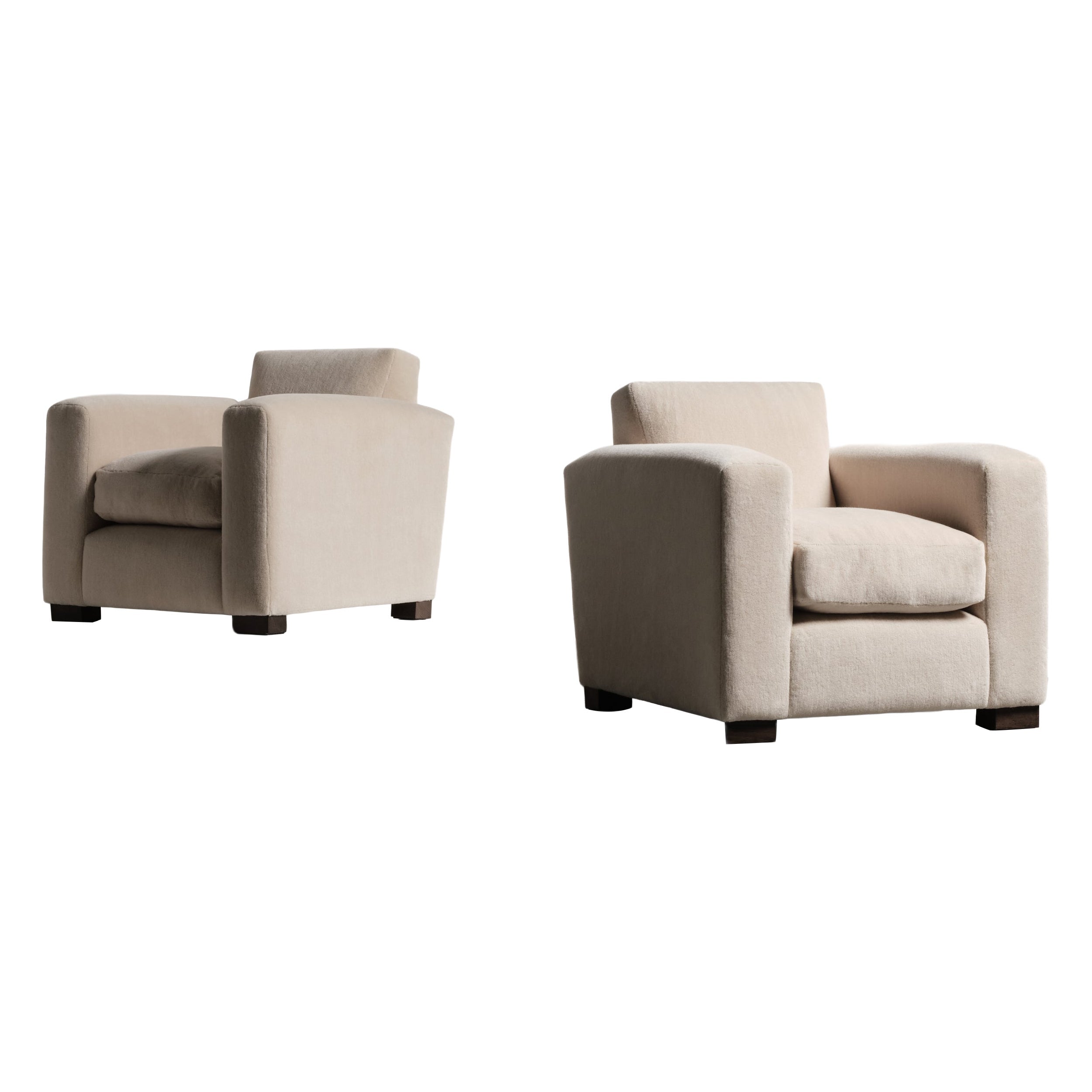 https://a.1stdibscdn.com/a-pair-of-club-chairs-upholstered-in-ivory-pure-alpaca-for-sale/1121189/f_486239021770208164665/48623902_datamatics.jpg