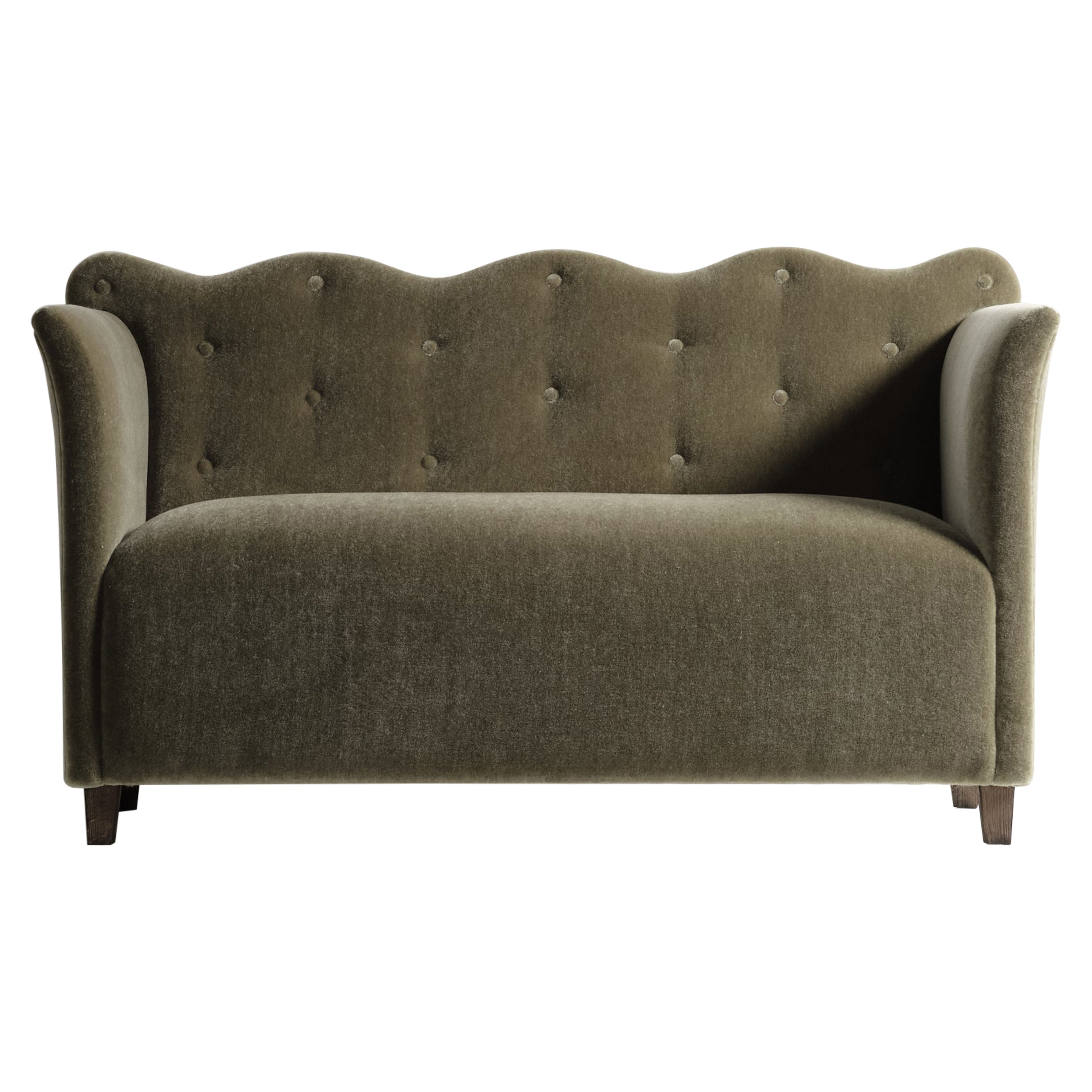 https://a.1stdibscdn.com/wavy-back-sofa-upholstered-in-pure-mohair-for-sale/1121189/f_486733721770384784798/48673372_datamatics.jpg