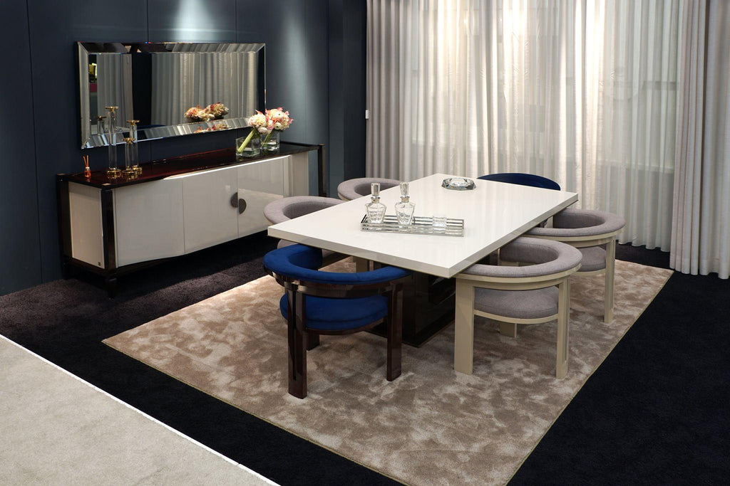 https://a.1stdibscdn.com/contemporary-custom-lacquer-dining-chair-for-sale-picture-5/f_27693/f_313106521668461190061/49178103_1977585765695951_484466667401773056_n_master.jpg