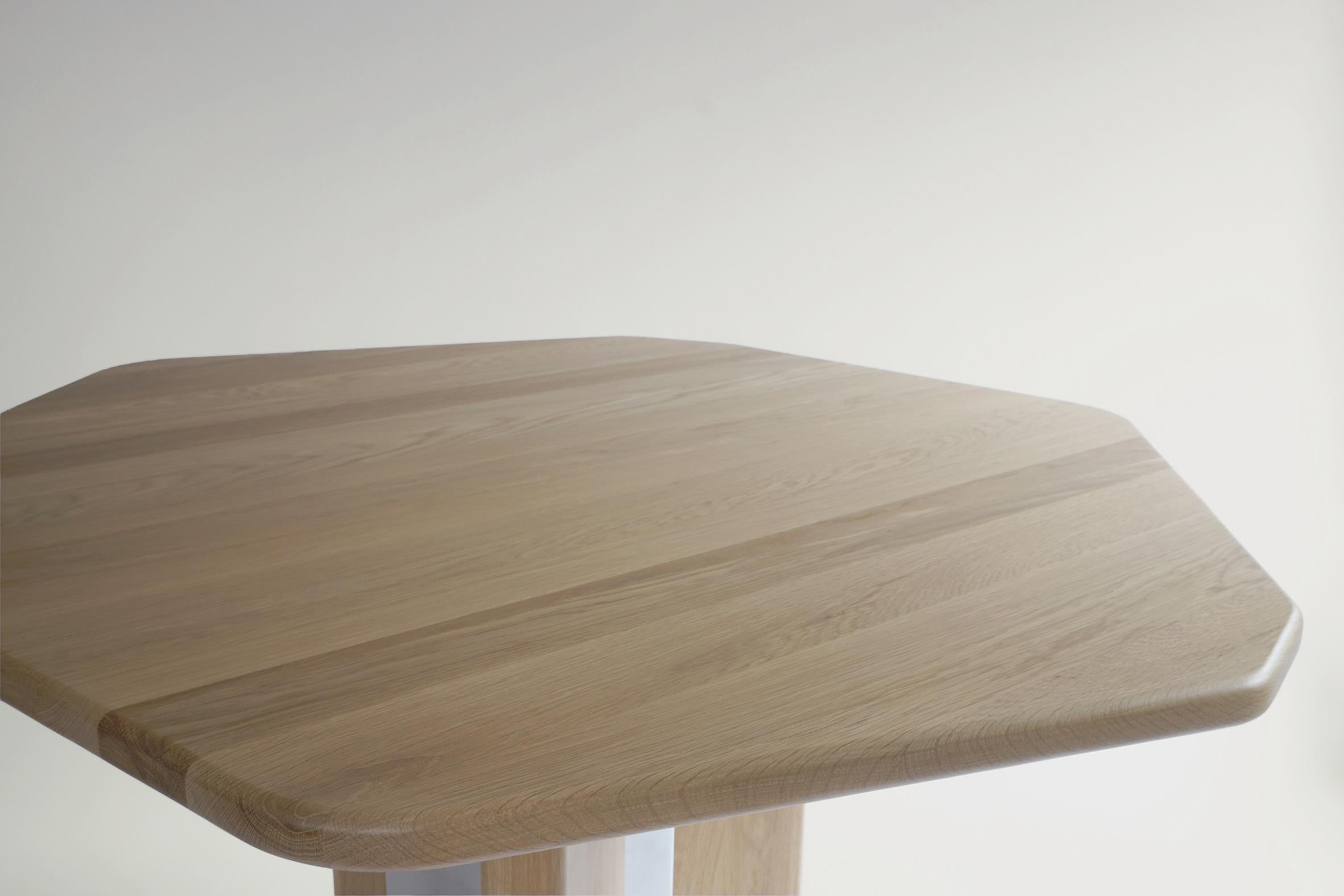 https://a.1stdibscdn.com/hex-diamond-table-by-simon-johns-in-white-oak-and-aluminum-for-sale-picture-5/f_26473/1590421351653/4Hex_Diamond_WEB_master.jpg