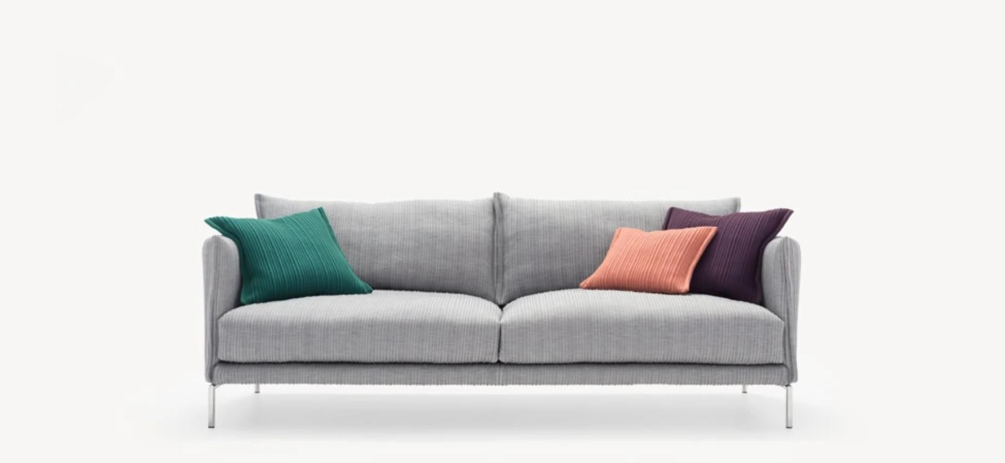 https://a.1stdibscdn.com/moroso-gentry-2-seater-sofa-by-patricia-urquiola-for-sale-picture-15/f_16392/f_466800921758014167443/4_20_master.jpg