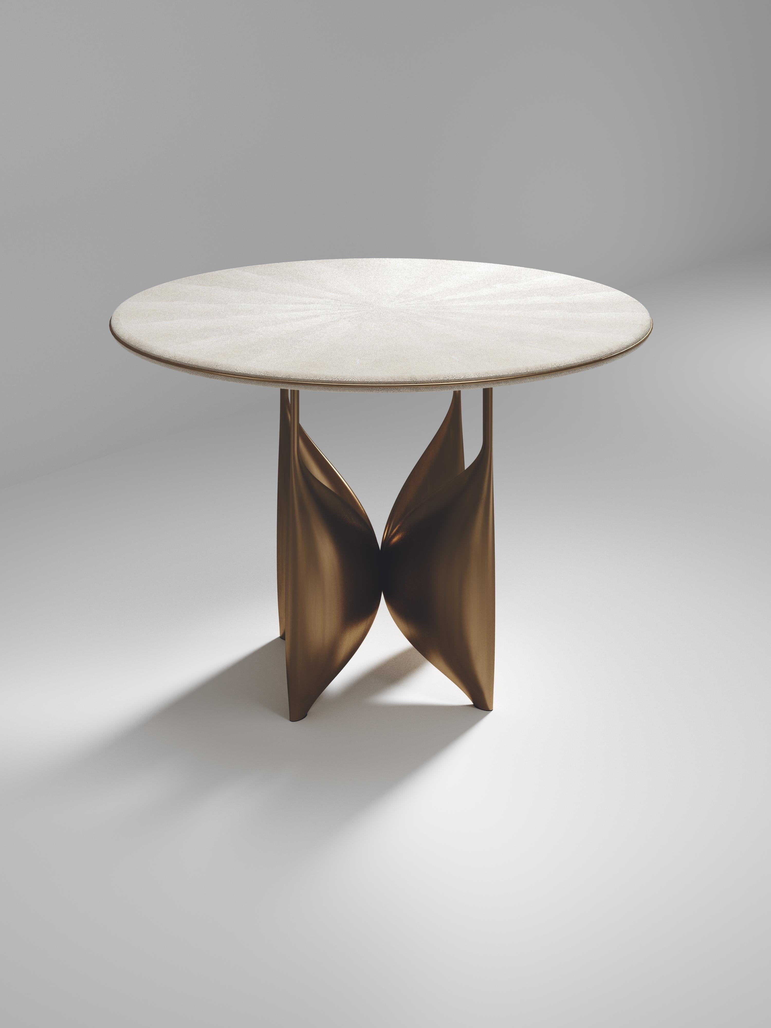 https://a.1stdibscdn.com/shell-breakfast-table-with-bronze-patina-brass-details-by-kifu-paris-for-sale-picture-11/f_45491/f_280684321648938493179/4_BIG_SIDE_0030006_1__master.jpg
