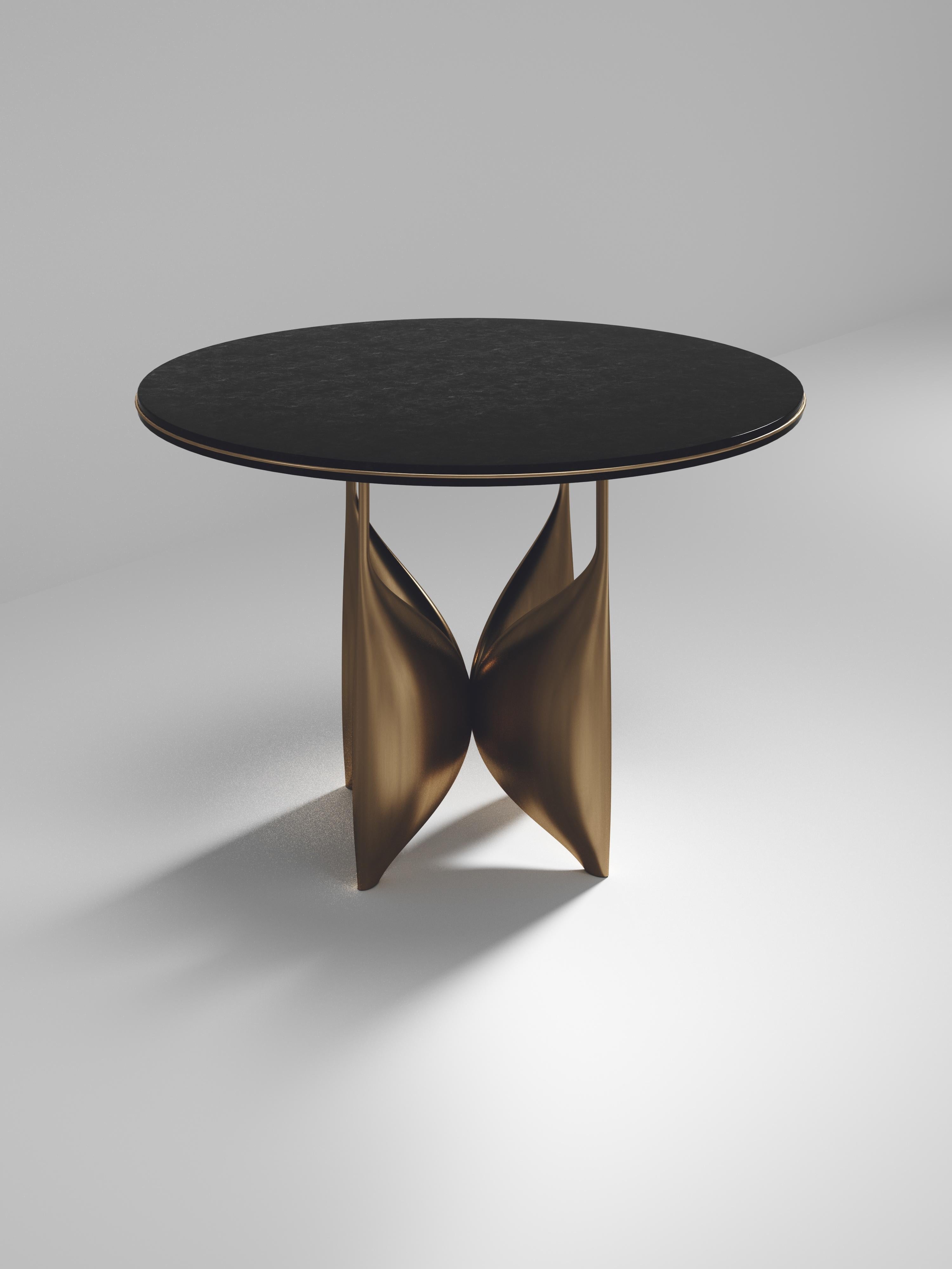 https://a.1stdibscdn.com/shell-breakfast-table-with-bronze-patina-brass-details-by-kifu-paris-for-sale-picture-4/f_45491/f_280684321648938614996/4_BIG_SIDE_0030006_1__master.jpg