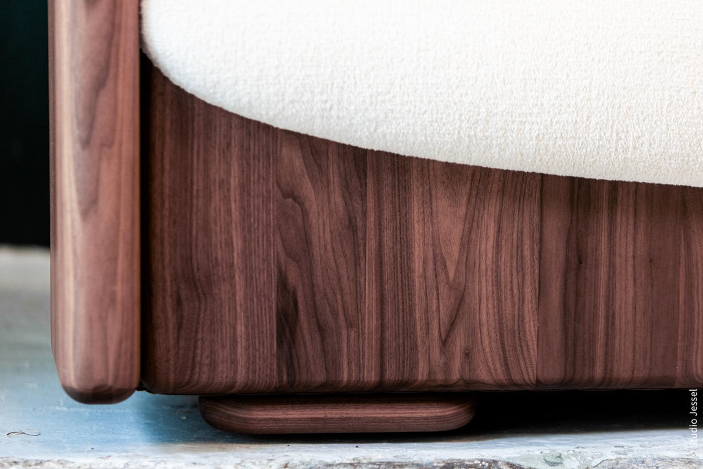 https://a.1stdibscdn.com/ecume-sofa-by-guillaume-chevalier-for-sale-picture-4/f_12192/f_423606721731951349538/4_Ecume_sofa_Guillaume_Chevalier_web__master.jpg