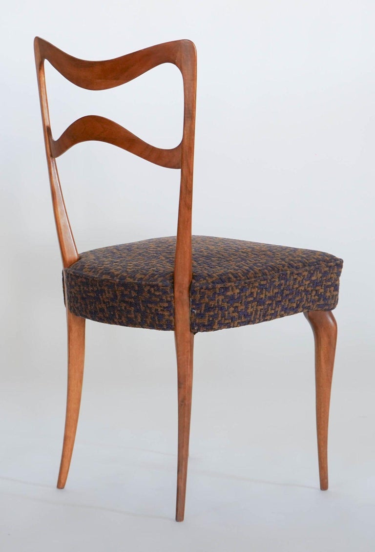 https://a.1stdibscdn.com/armonia-walnut-dining-chair-silvio-piattelli-design-made-in-italy-for-sale-picture-5/f_25683/f_398210221716321669560/4_Organica_chair_14_master.jpeg?width=768
