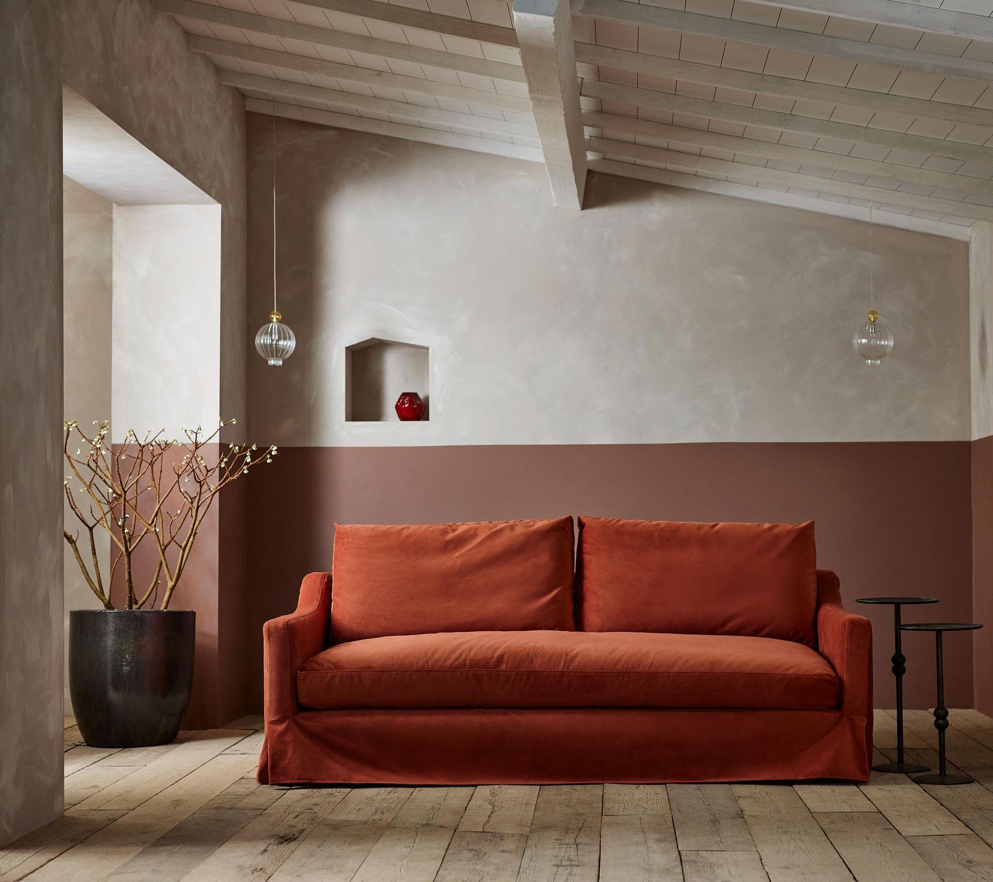https://a.1stdibscdn.com/the-conrad-skirted-bespoke-sofa-by-tallboy-interiors-for-sale-picture-14/f_68092/f_337183821709673287938/4_Tallboy0161_master.jpeg