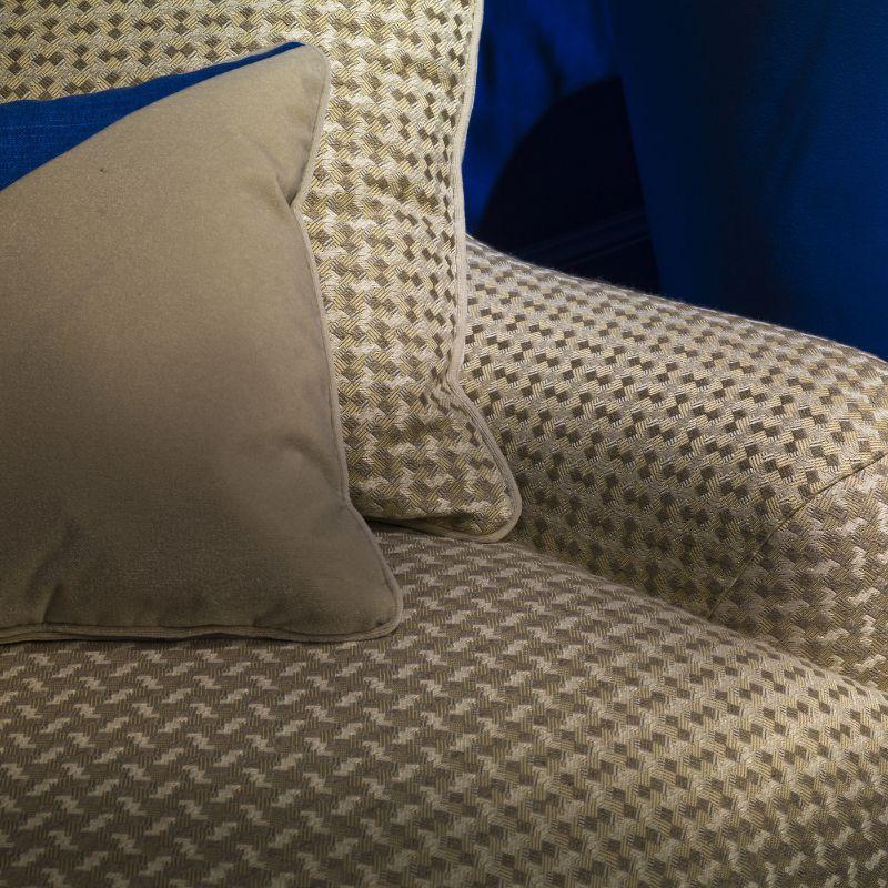 https://a.1stdibscdn.com/jacquard-modular-sofa-for-sale-picture-4/22569652/f_292220121656568630015/4_master.jpg