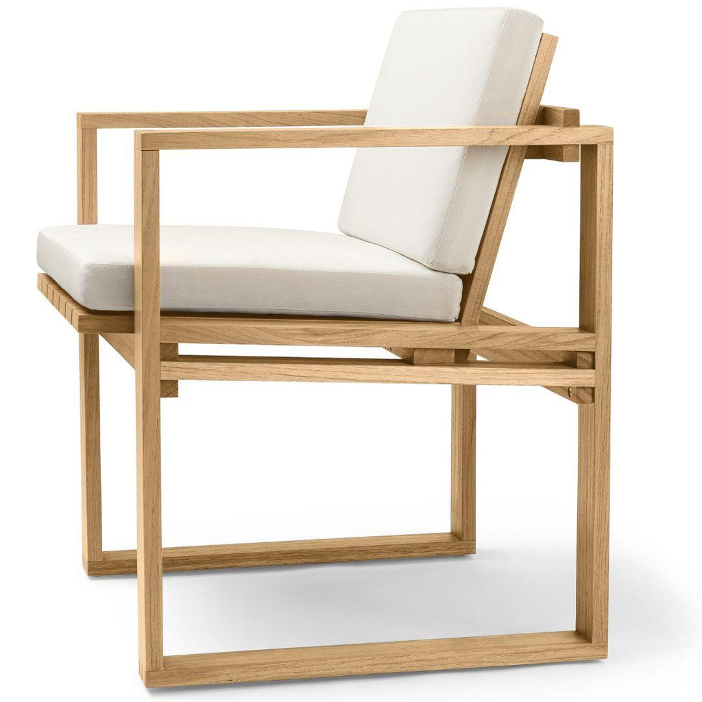 https://a.1stdibscdn.com/bodil-kjaer-outdoor-bk10-dining-chair-in-teak-for-carl-hansen-son-for-sale-picture-5/f_14472/f_358332021692814394416/4_master.jpg