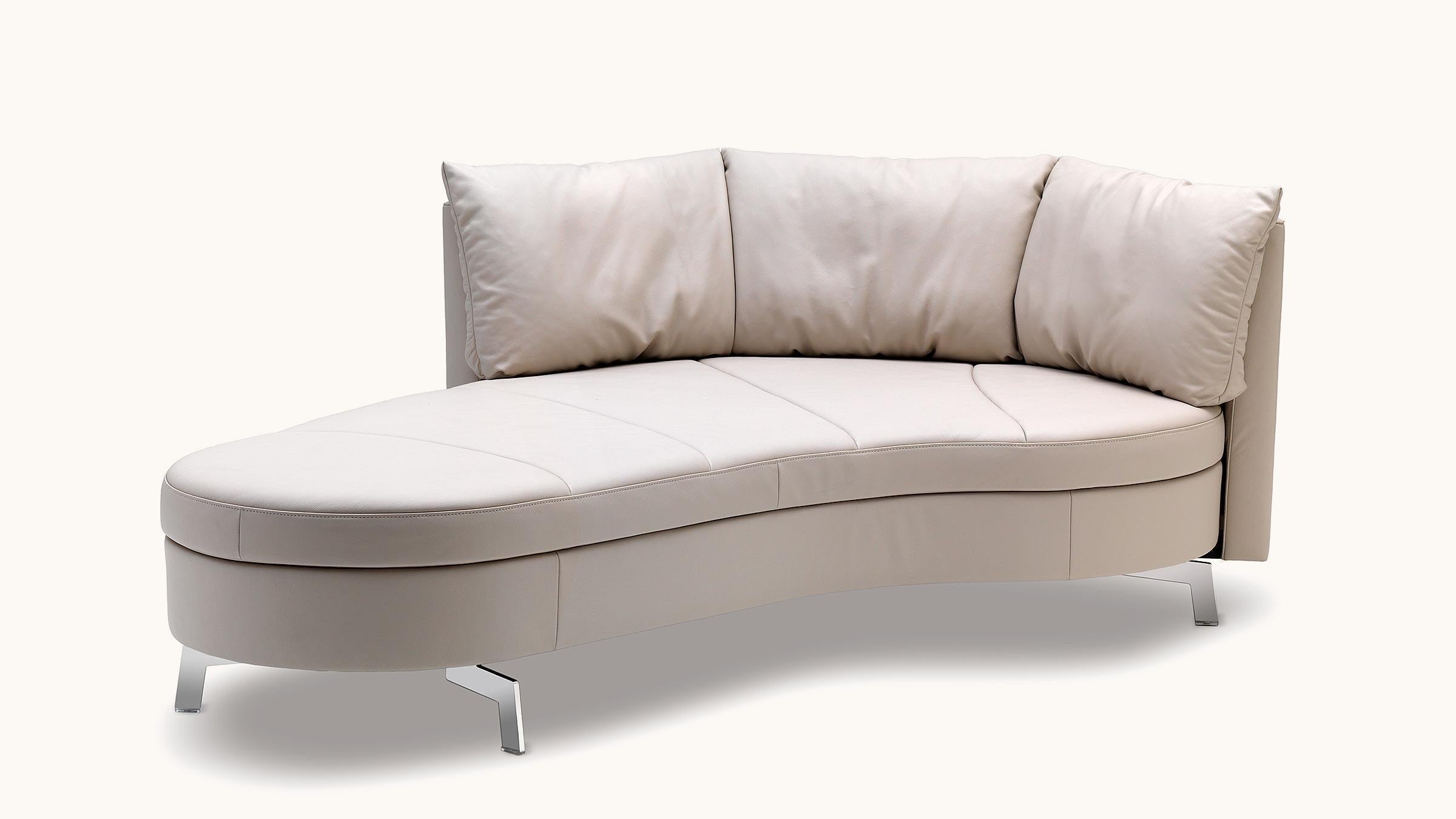 https://a.1stdibscdn.com/de-sede-ds-167-sofa-with-movable-backrest-in-perla-upholstery-by-hugo-de-ruiter-for-sale-picture-4/22569652/f_324038321674627767283/4_master.jpg
