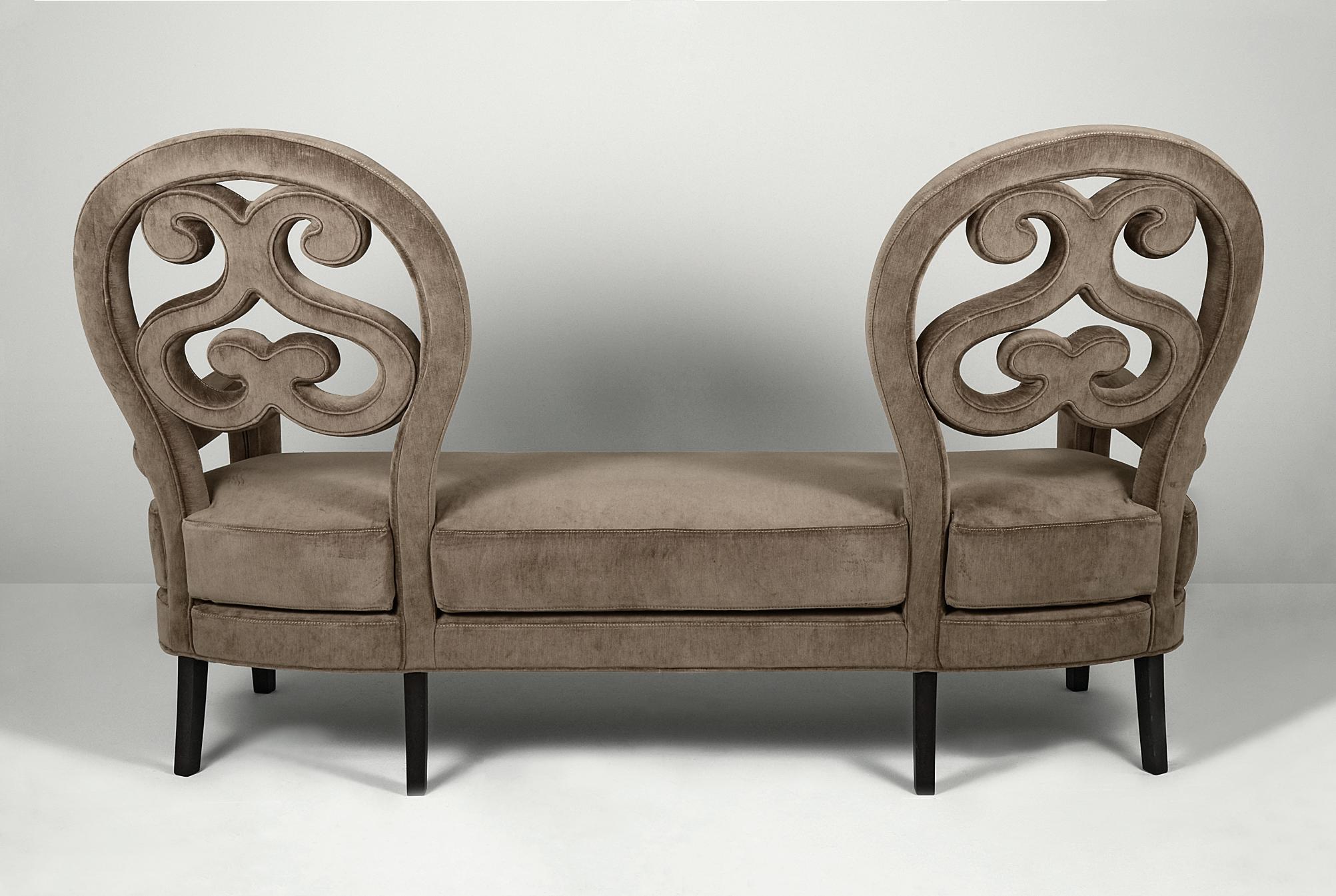 https://a.1stdibscdn.com/21st-century-home-collection-taupe-velvet-sofa-by-patrizia-garganti-for-sale-picture-4/f_54672/f_341011221683100603056/4_master.jpg