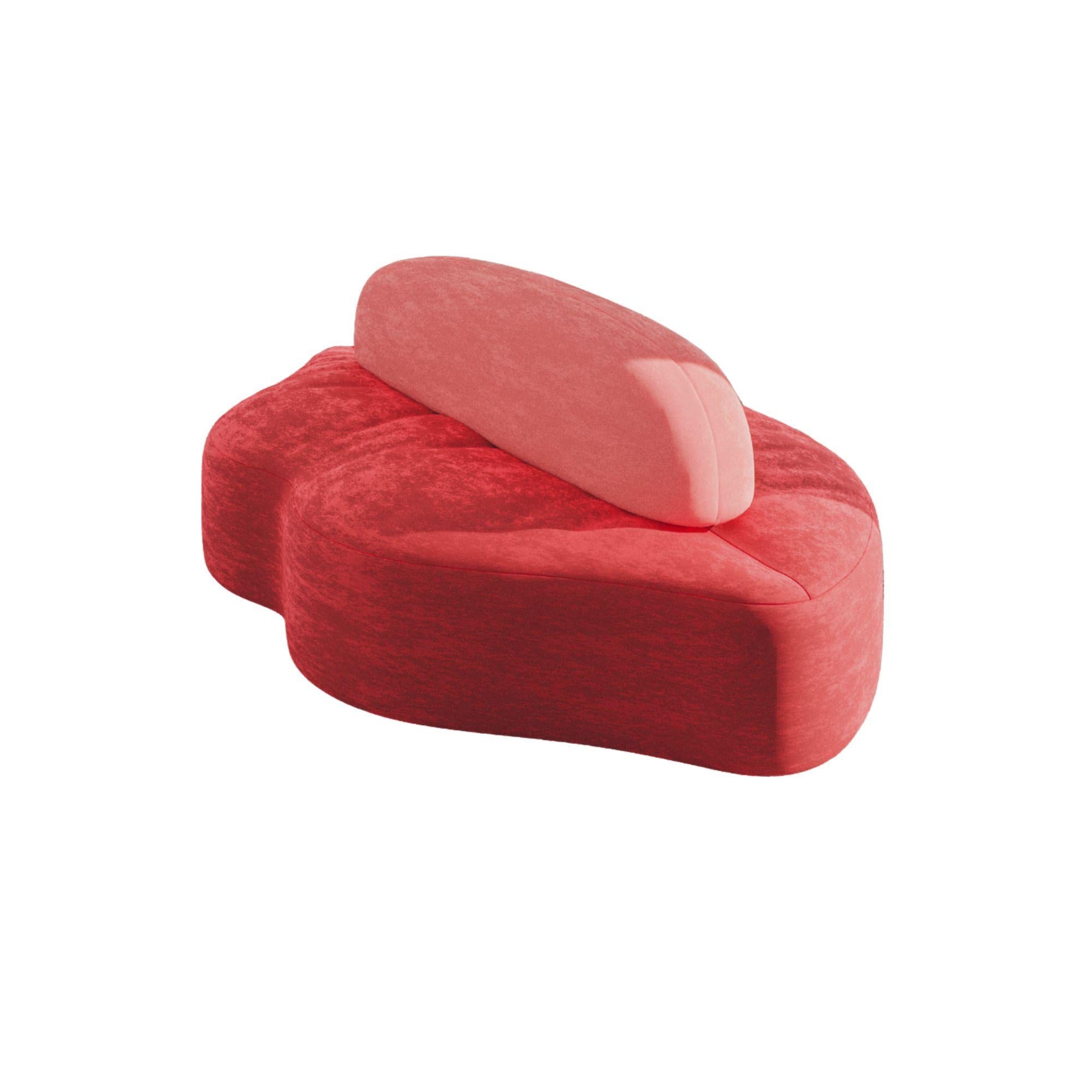 https://a.1stdibscdn.com/red-lips-sculptural-statement-luxury-sofa-in-upholstered-fabric-by-mainguilty-for-sale-picture-10/f_108262/f_491440521773070767153/4_master.jpg