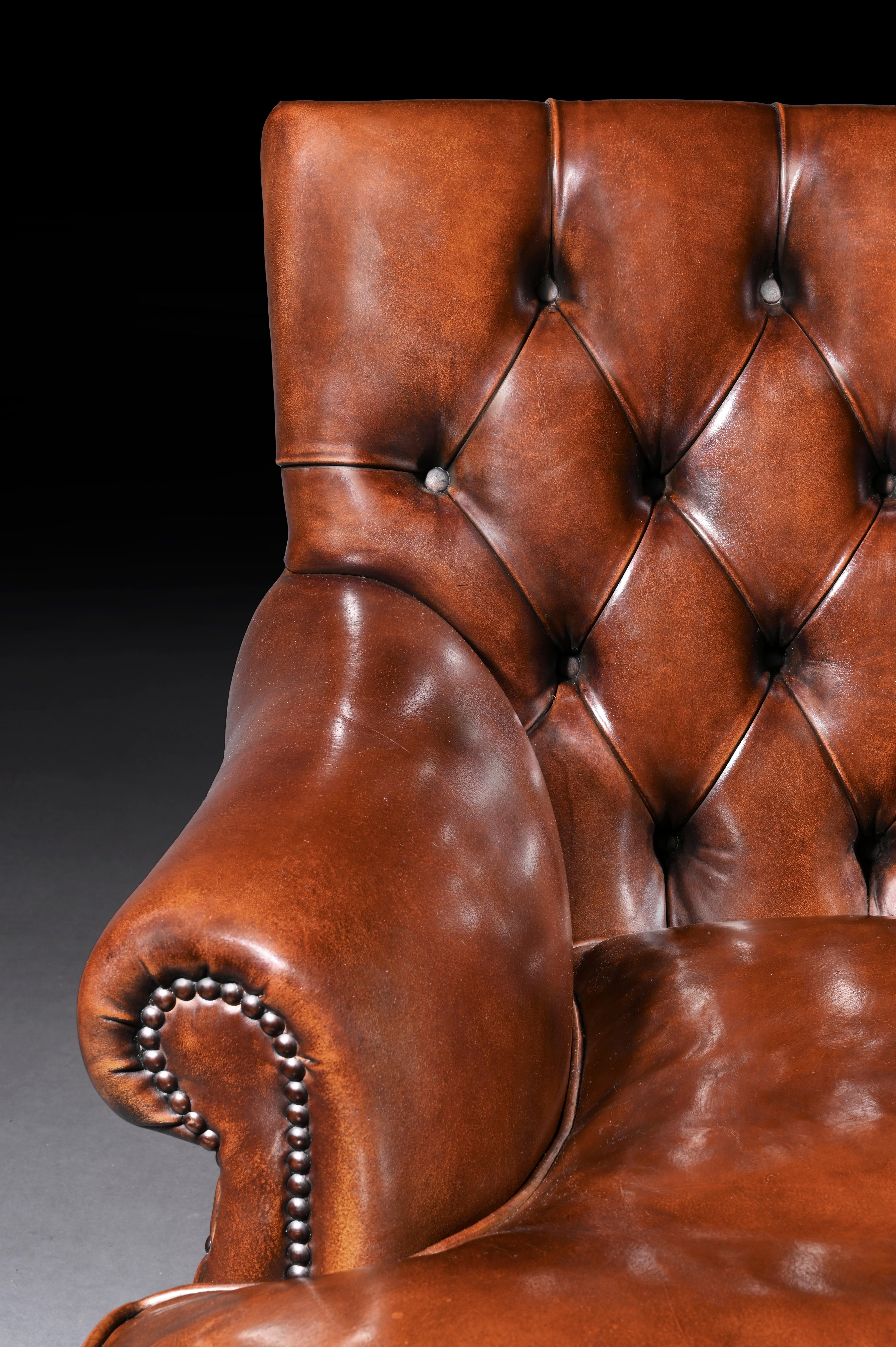 https://a.1stdibscdn.com/leather-upholstered-buttoned-back-armchair-for-sale-picture-5/f_11832/f_239683621622289552814/4_master.jpg