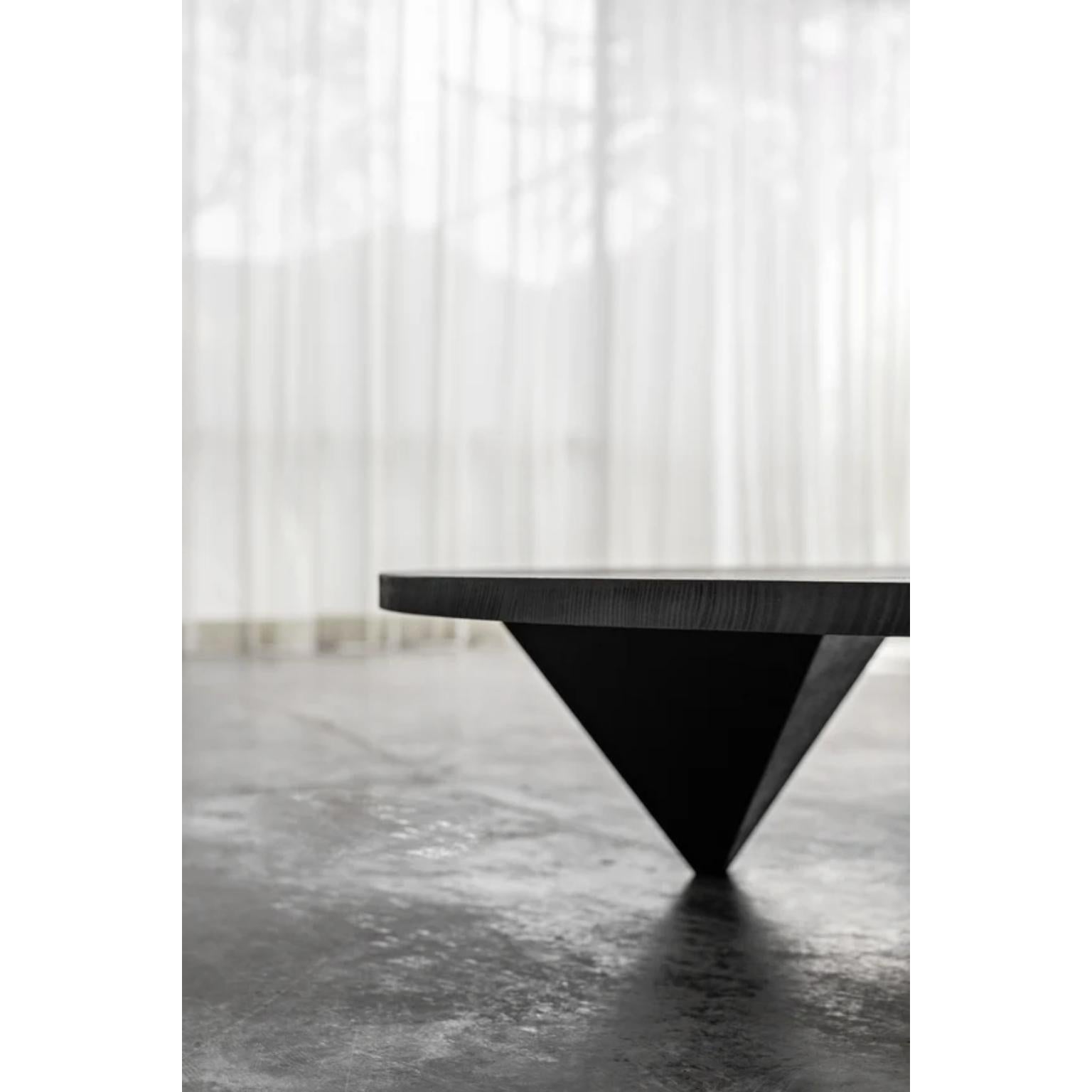 https://a.1stdibscdn.com/underline-oval-coffee-table-in-black-oak-by-hegi-design-house-for-sale-picture-4/f_12192/f_479592221765492891144/4_master.jpg