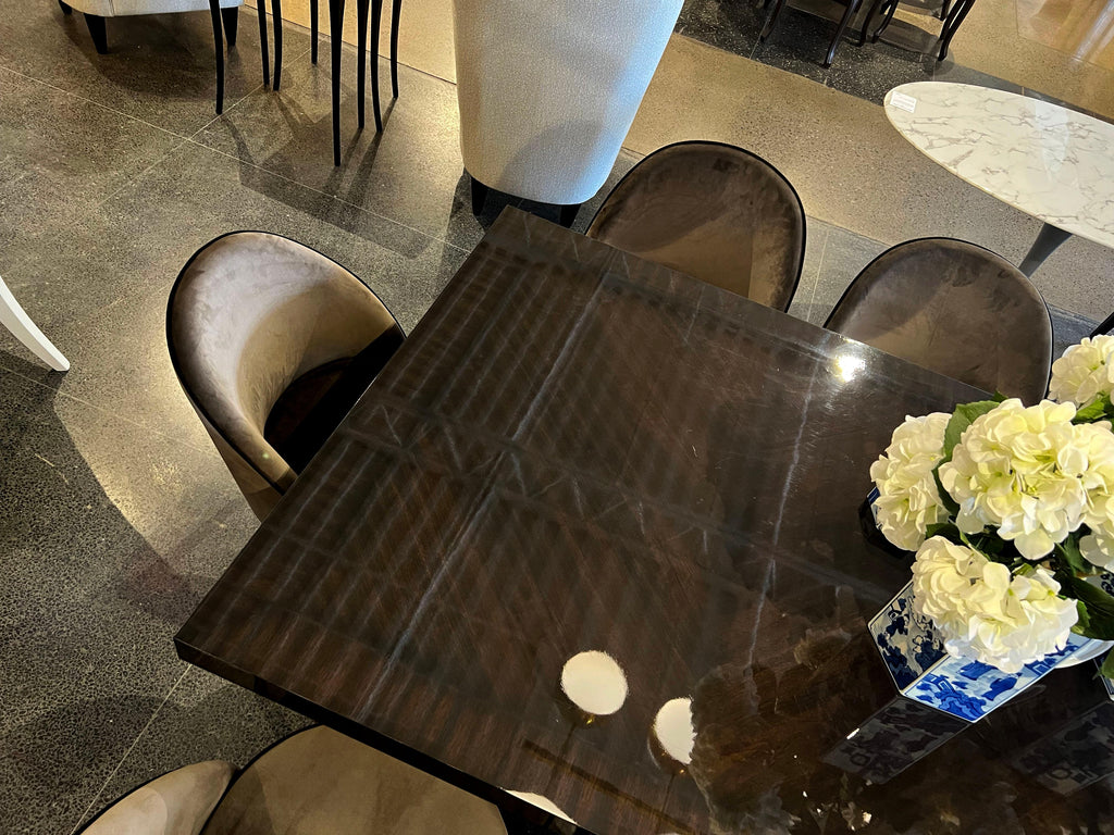 https://a.1stdibscdn.com/custom-macassar-dining-table-with-brass-bases-by-carrocel-for-sale-picture-13/f_8849/f_235820521682631610300/4_master.jpeg
