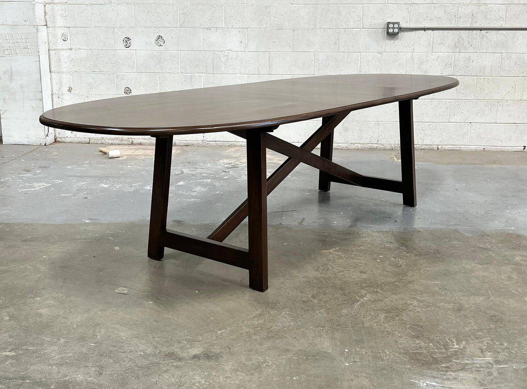 https://a.1stdibscdn.com/expandable-walnut-dining-table-for-sale-picture-6/f_8065/f_324847421675026752154/4_master.jpg