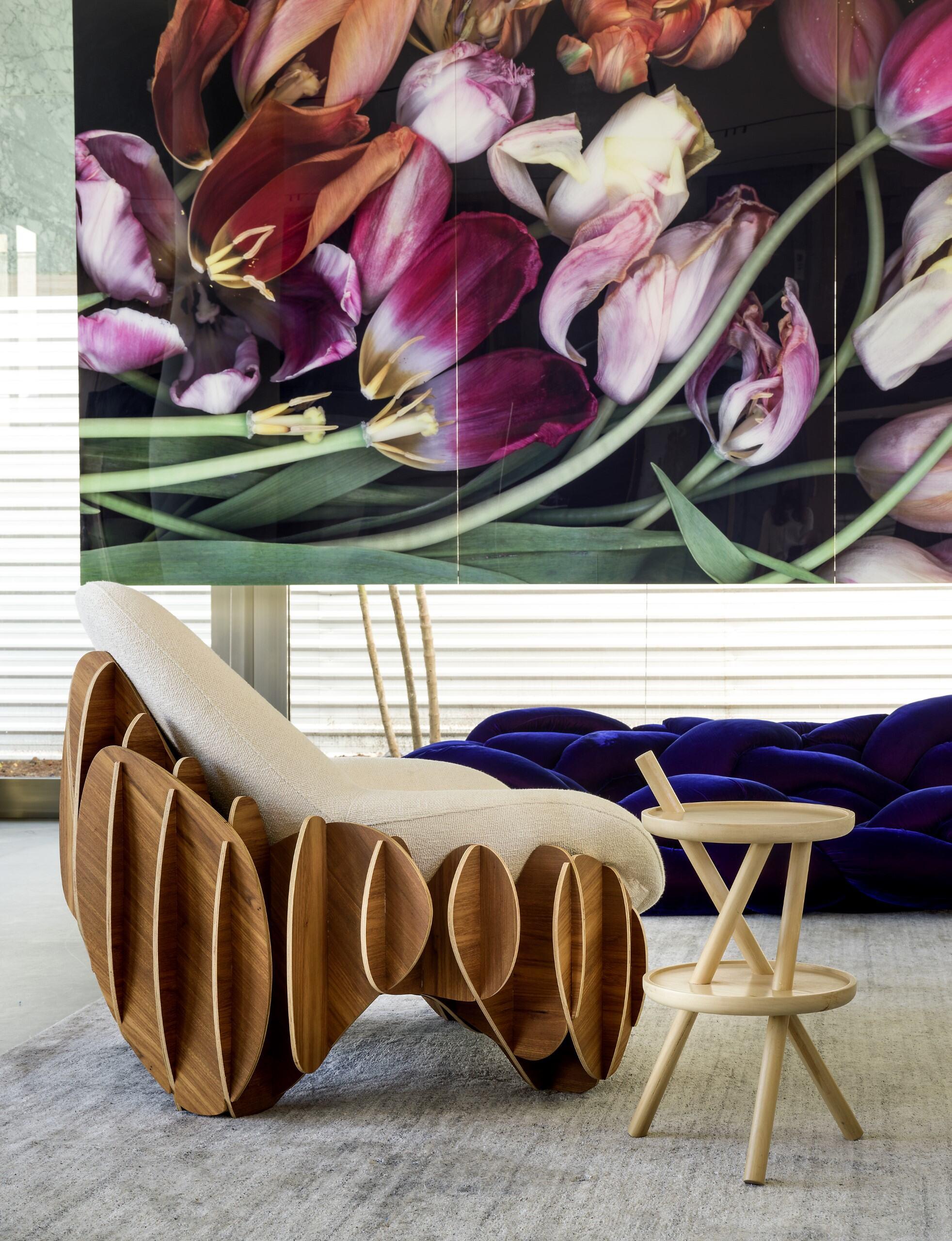 https://a.1stdibscdn.com/delirios-armchair-by-guto-requena-waffletechnique-interlocking-wood-structure-for-sale-picture-10/f_104502/f_451249921748349393567/4e735f91_82fa_4aae_9543_d21342695993_master.jpg
