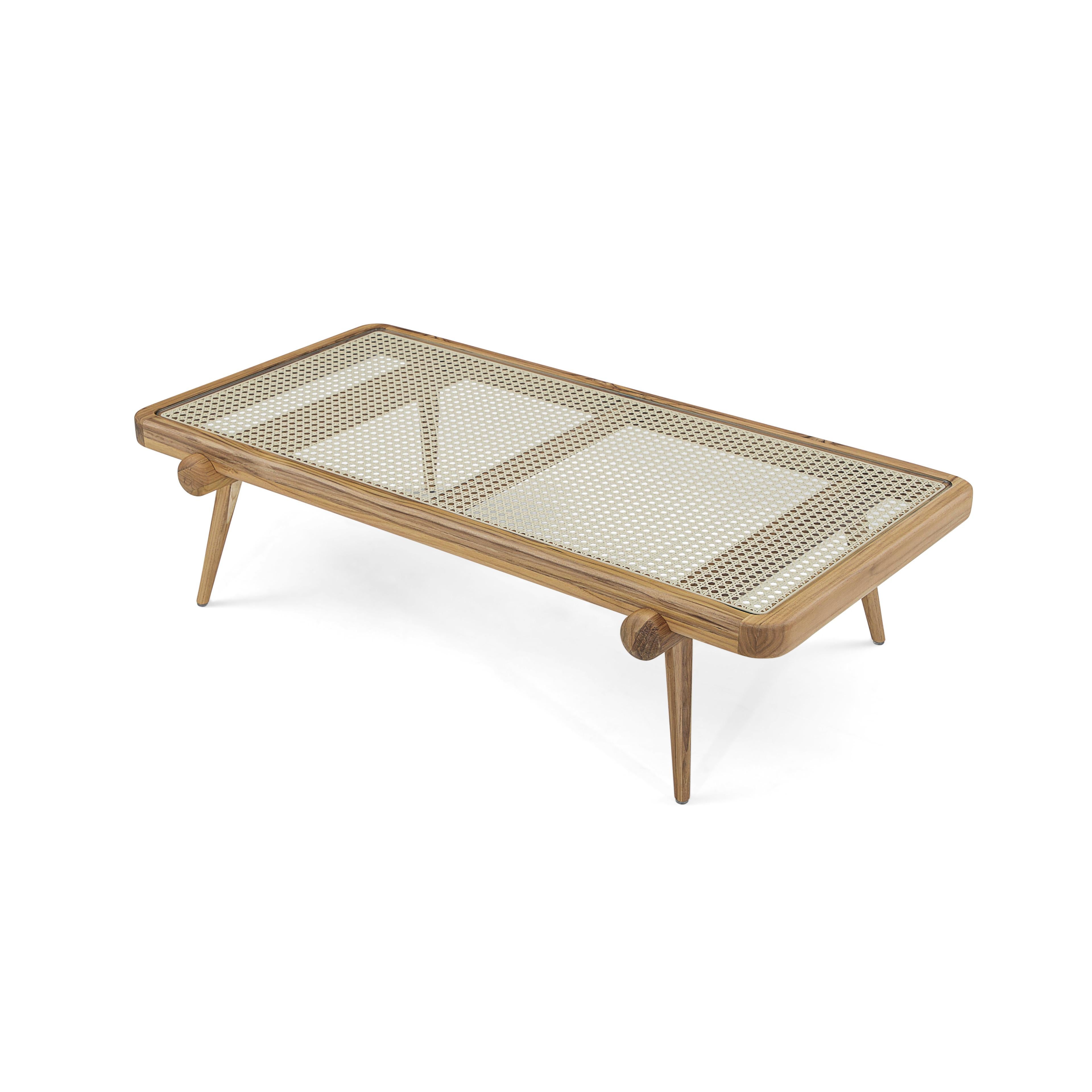 https://a.1stdibscdn.com/plot-coffee-table-in-teak-with-cane-webbing-under-a-tempered-glass-top-for-sale-picture-3/f_52822/f_217087921628632359725/50084300_MH_5211_PLOT_NATURAL_148MT_VD_04_master.JPG