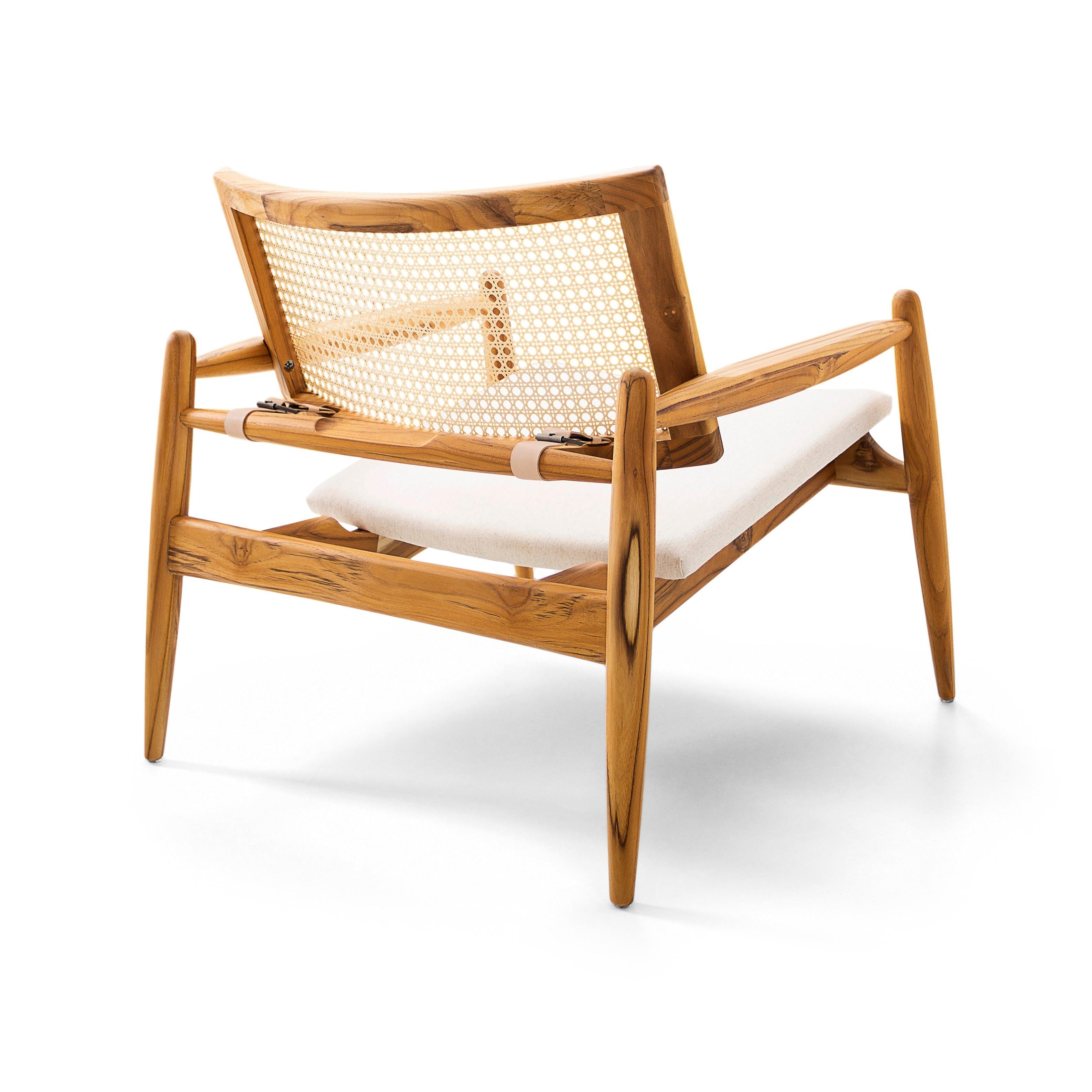 https://a.1stdibscdn.com/soho-curved-cane-back-chair-in-teak-and-oatmeal-fabric-for-sale-picture-2/f_52822/f_332742121678738714156/50093378_MH3770_Soho_148_A_2316_2_master.jpg