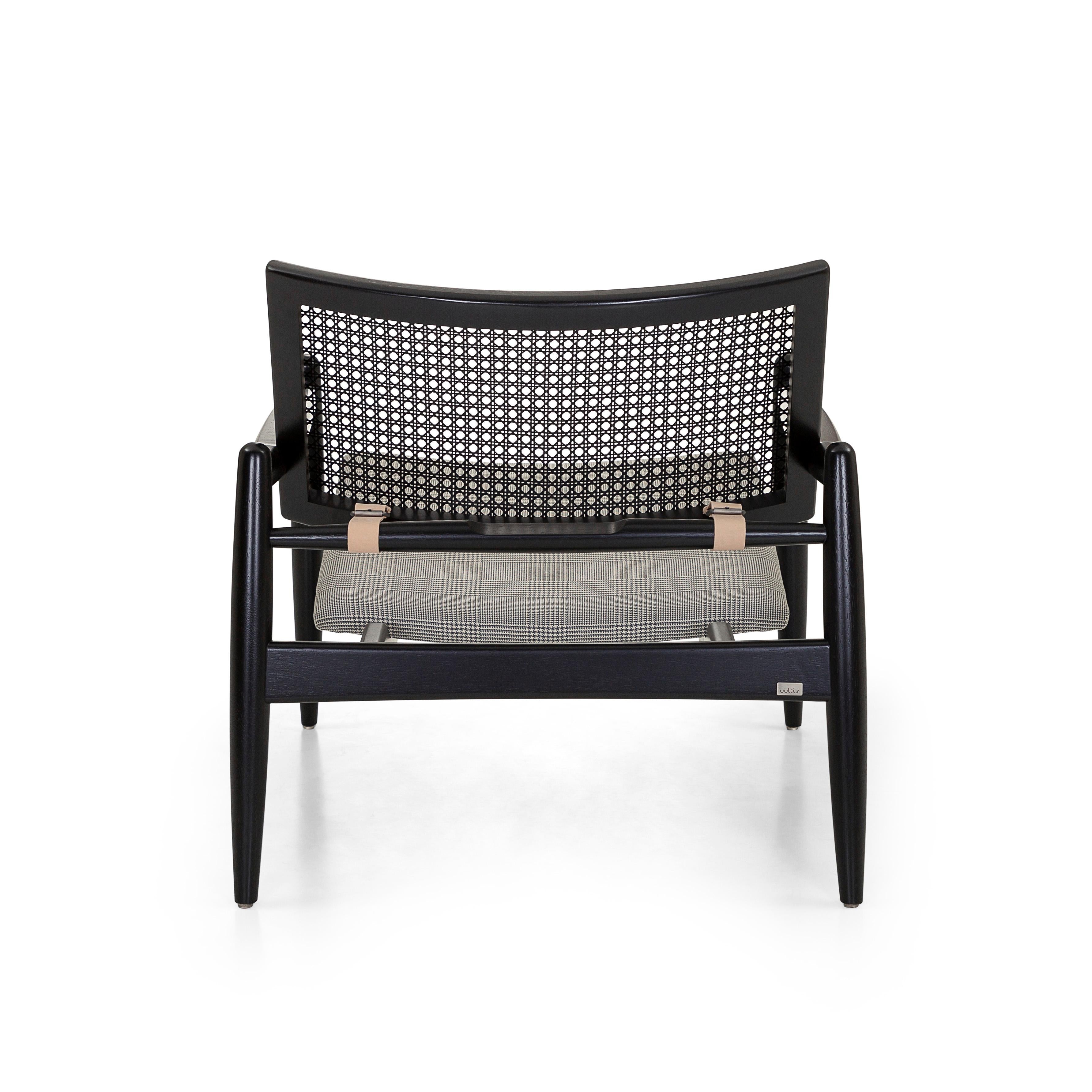 https://a.1stdibscdn.com/soho-curved-cane-back-chair-in-black-for-sale-picture-6/f_52822/f_245516221626466698544/50100848_MH_3770_SOHO_077TC_2340_A_05_master.jpg