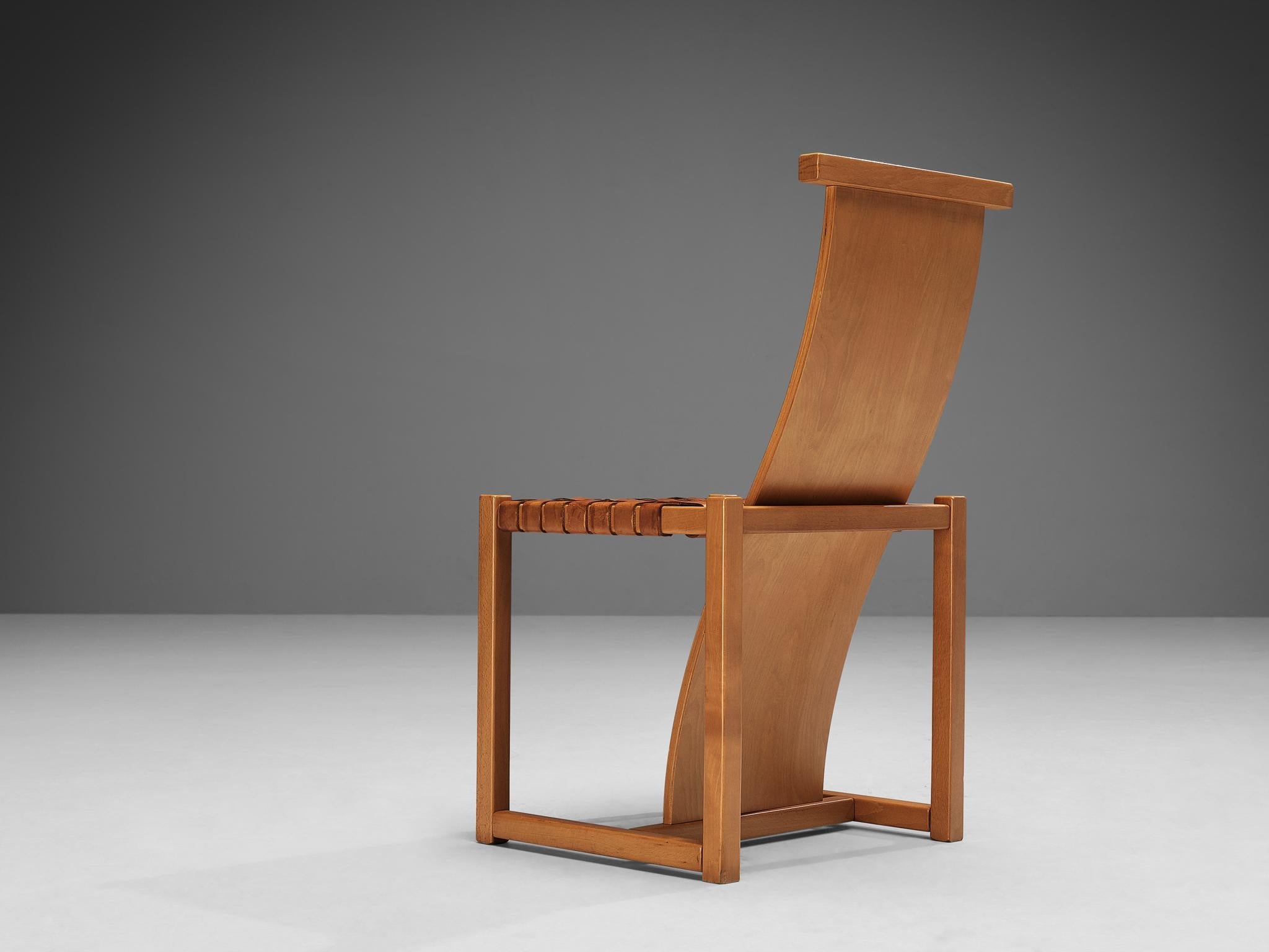 https://a.1stdibscdn.com/italian-pair-of-dining-chairs-with-woven-leather-seats-for-sale-picture-10/f_9331/f_399064221717150284035/50112978_09__master.jpg